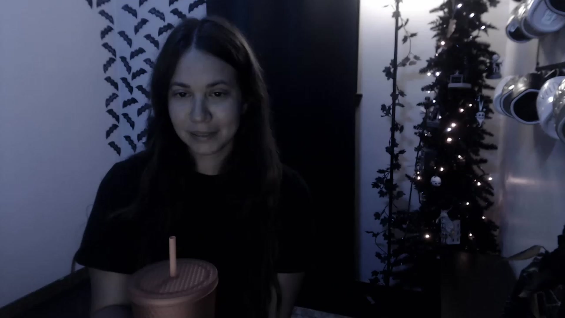 Gallery image thumbnail from LadyMarceline's myfreecams stream on, 12/04/2022, 06:46 image 2 of 20
