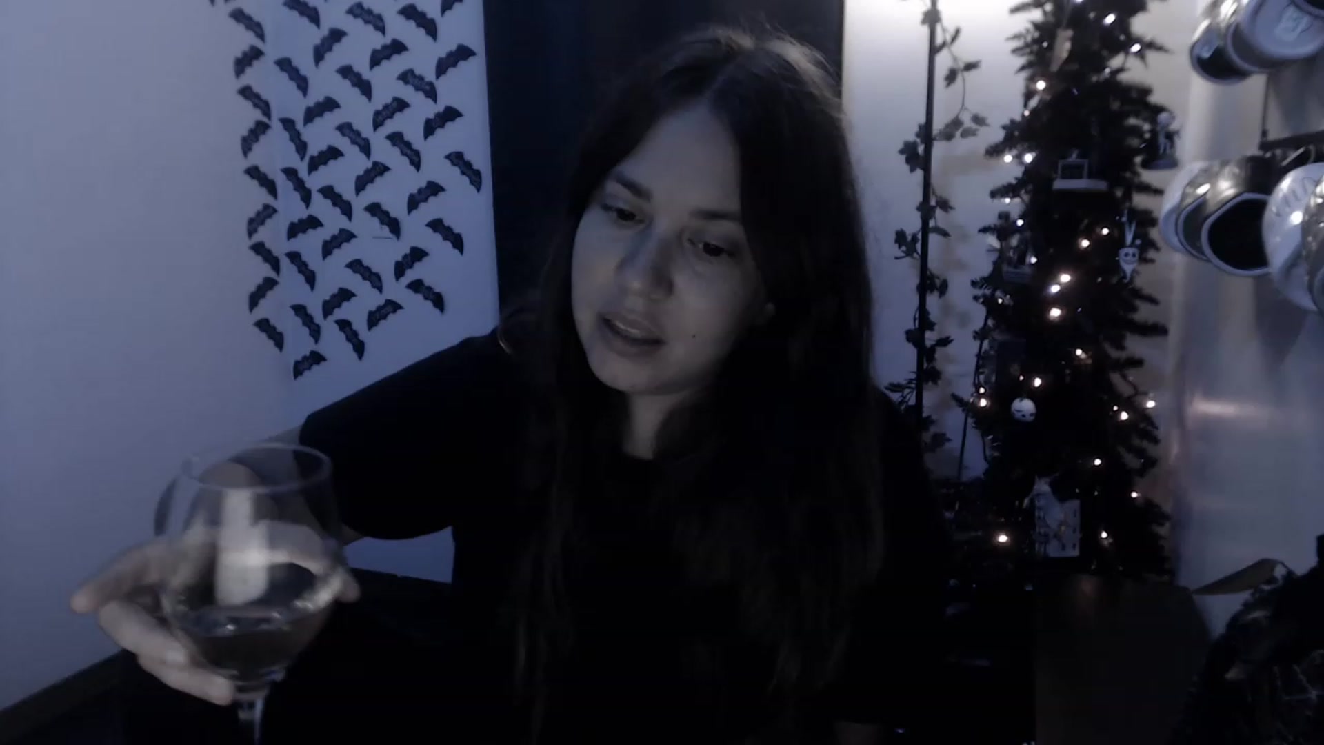 Gallery image thumbnail from LadyMarceline's myfreecams stream on, 12/04/2022, 06:46 image 11 of 20