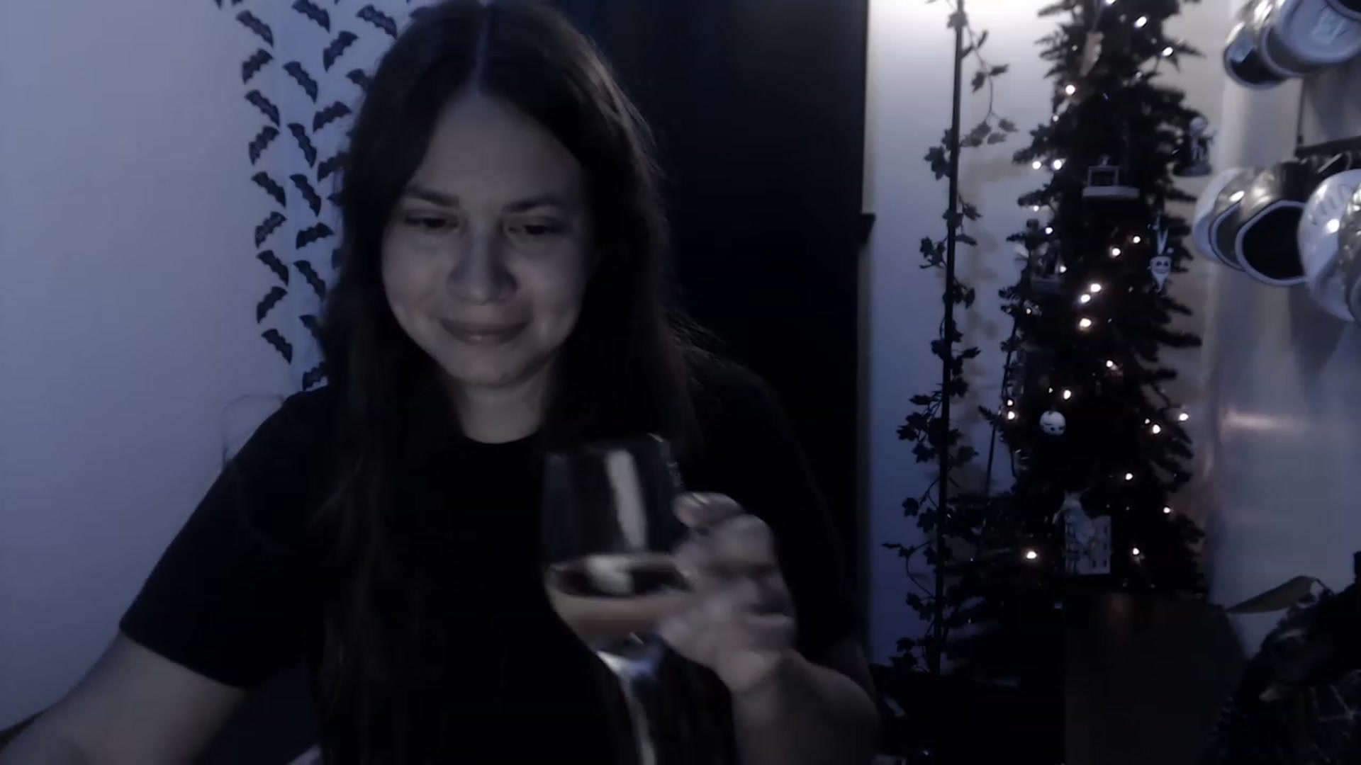 Gallery image thumbnail from LadyMarceline's myfreecams stream on, 12/04/2022, 06:46 image 17 of 20