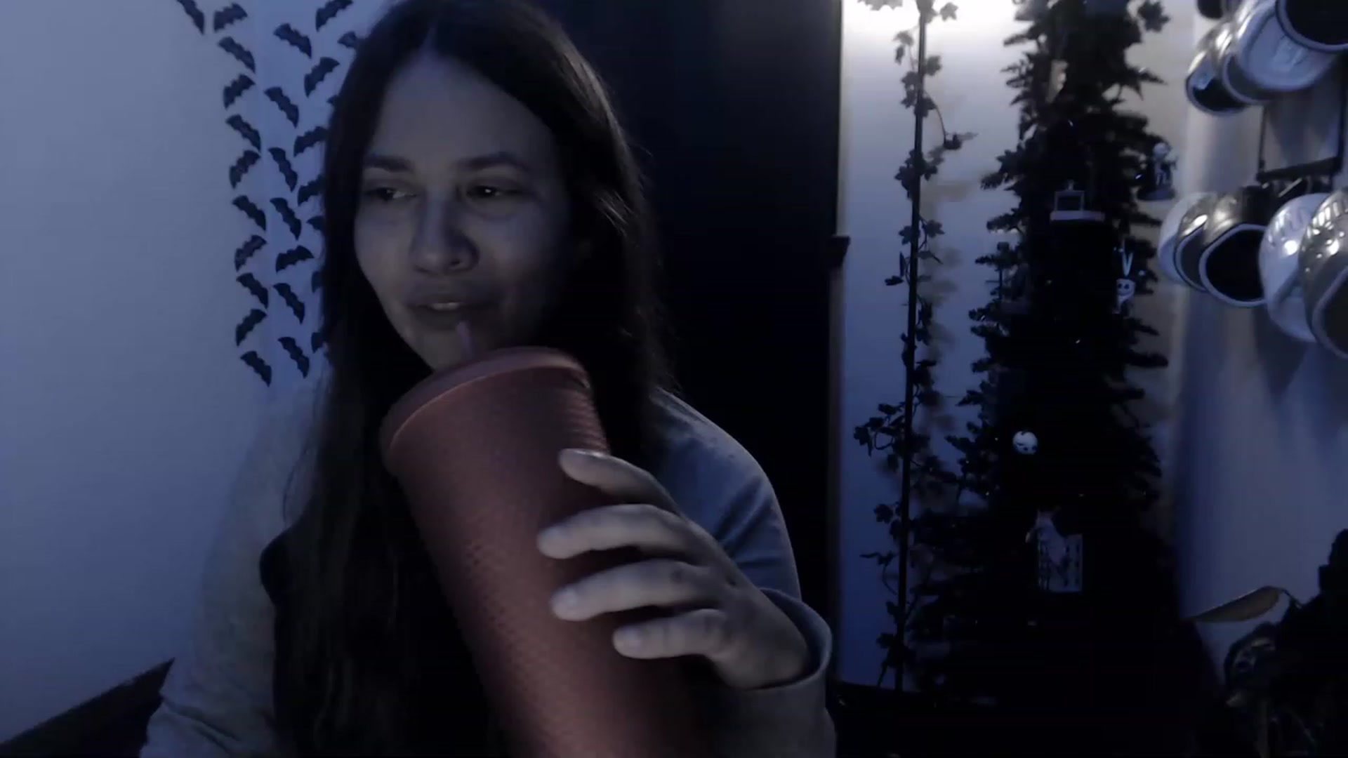 Gallery image thumbnail from LadyMarceline's myfreecams stream on, 12/15/2022, 07:22 image 10 of 20