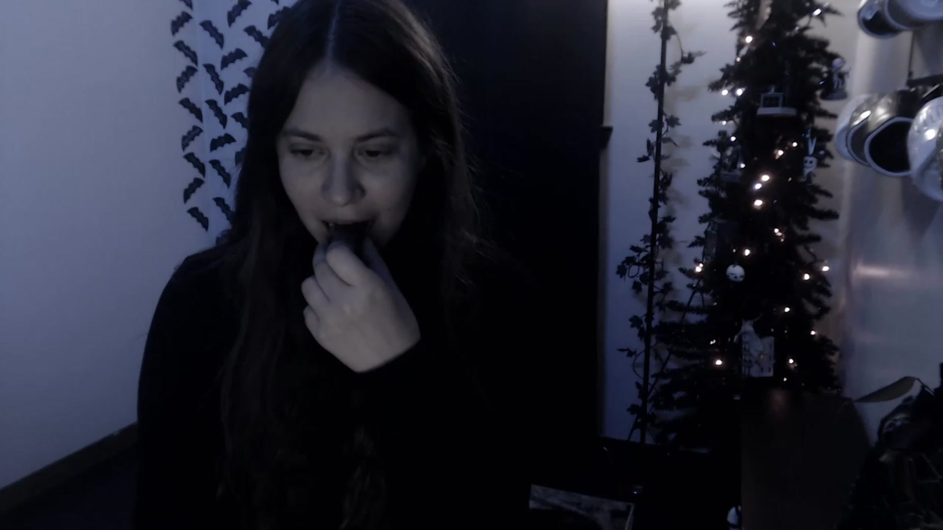 Gallery image thumbnail from LadyMarceline's myfreecams stream on, 12/17/2022, 08:19 image 16 of 20
