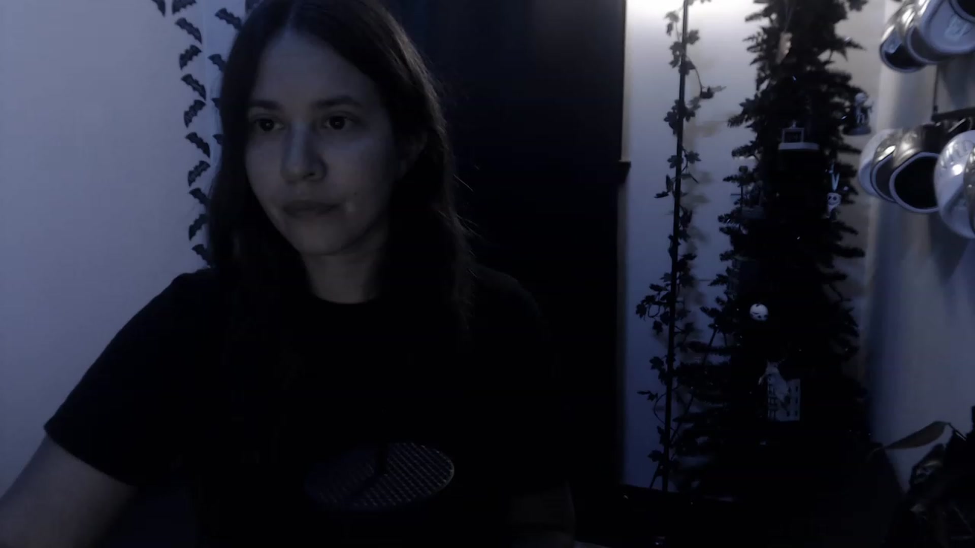 Gallery image thumbnail from LadyMarceline's myfreecams stream on, 12/18/2022, 06:07 image 17 of 20