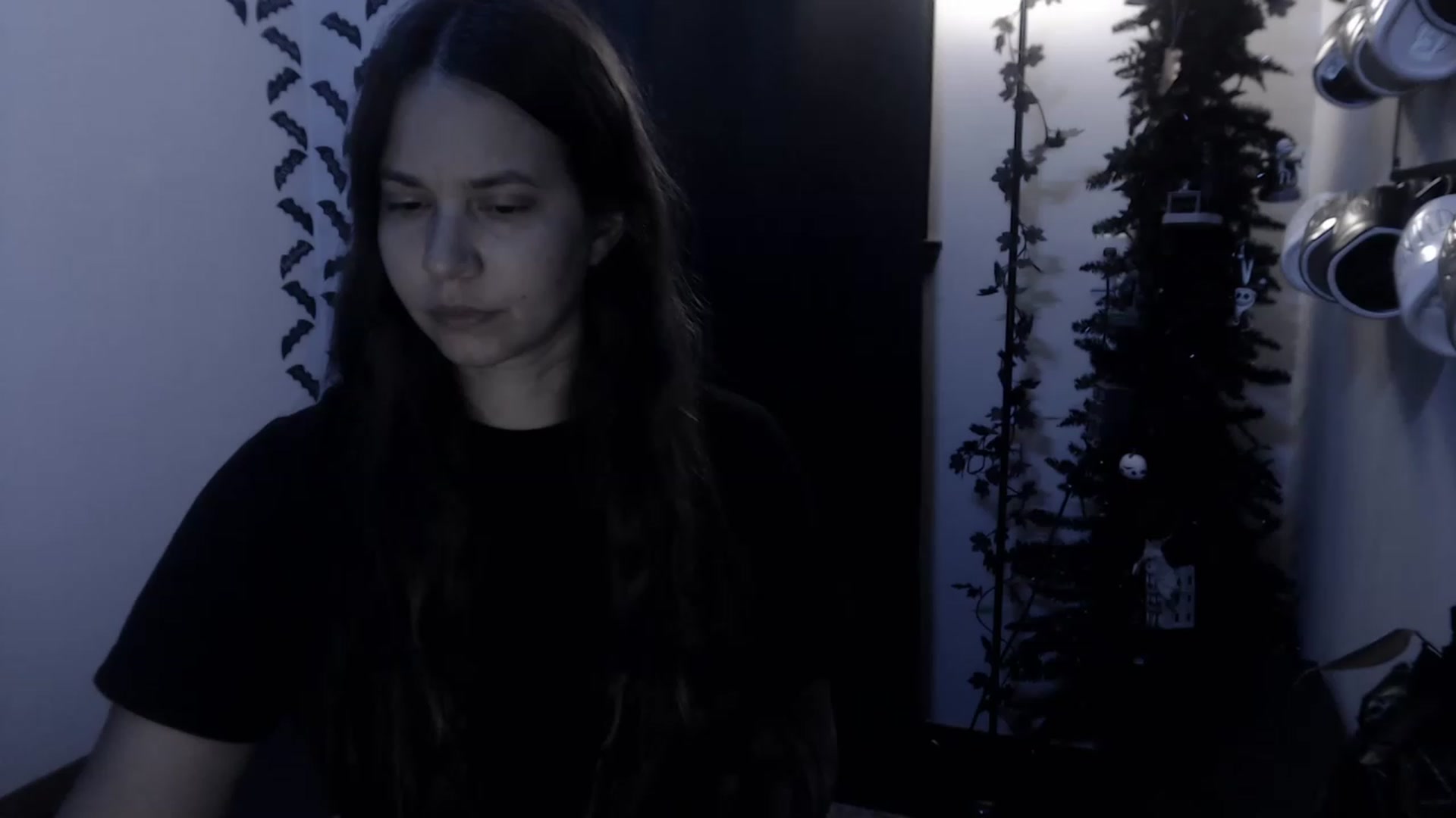 Gallery image thumbnail from LadyMarceline's myfreecams stream on, 12/18/2022, 06:07 image 11 of 20