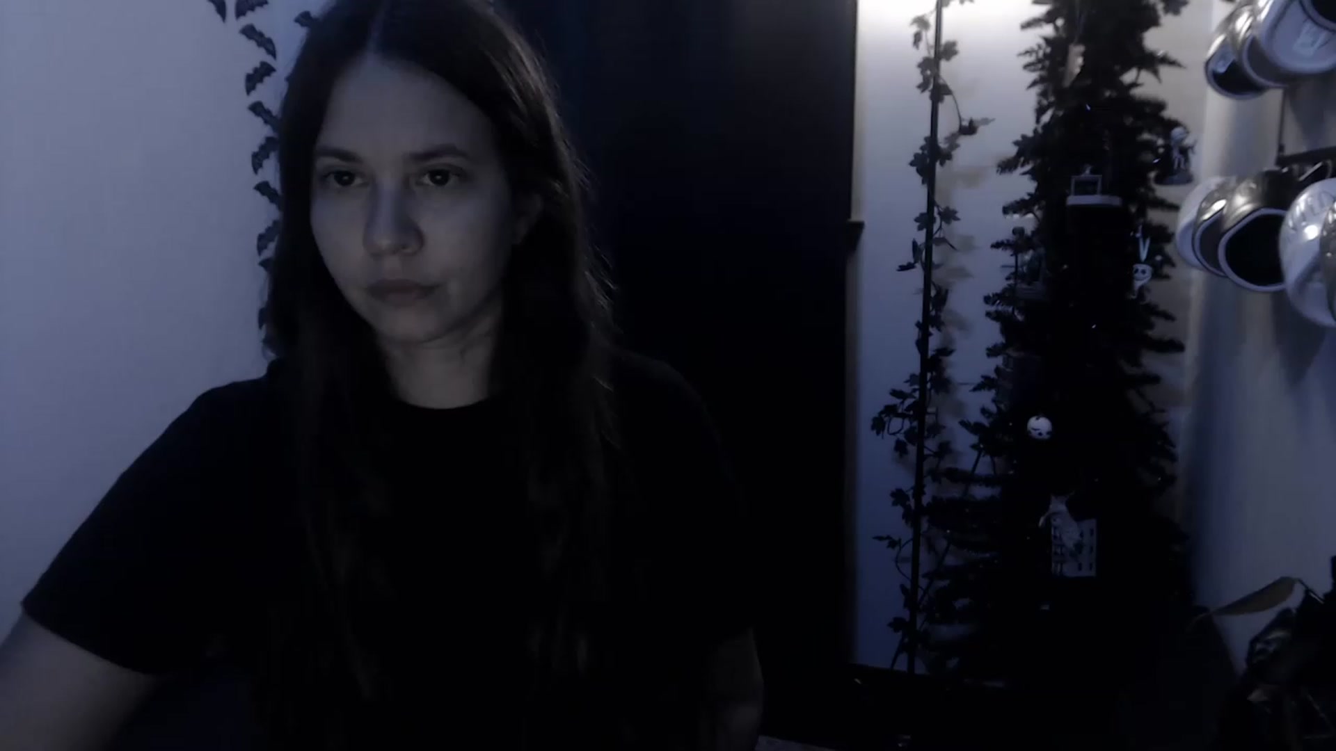 Gallery image thumbnail from LadyMarceline's myfreecams stream on, 12/18/2022, 06:07 image 10 of 20