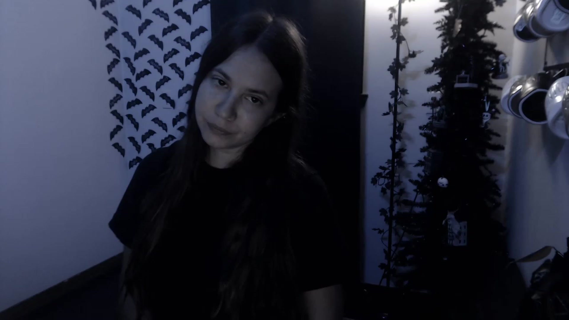 Gallery image thumbnail from LadyMarceline's myfreecams stream on, 12/18/2022, 06:07 image 14 of 20