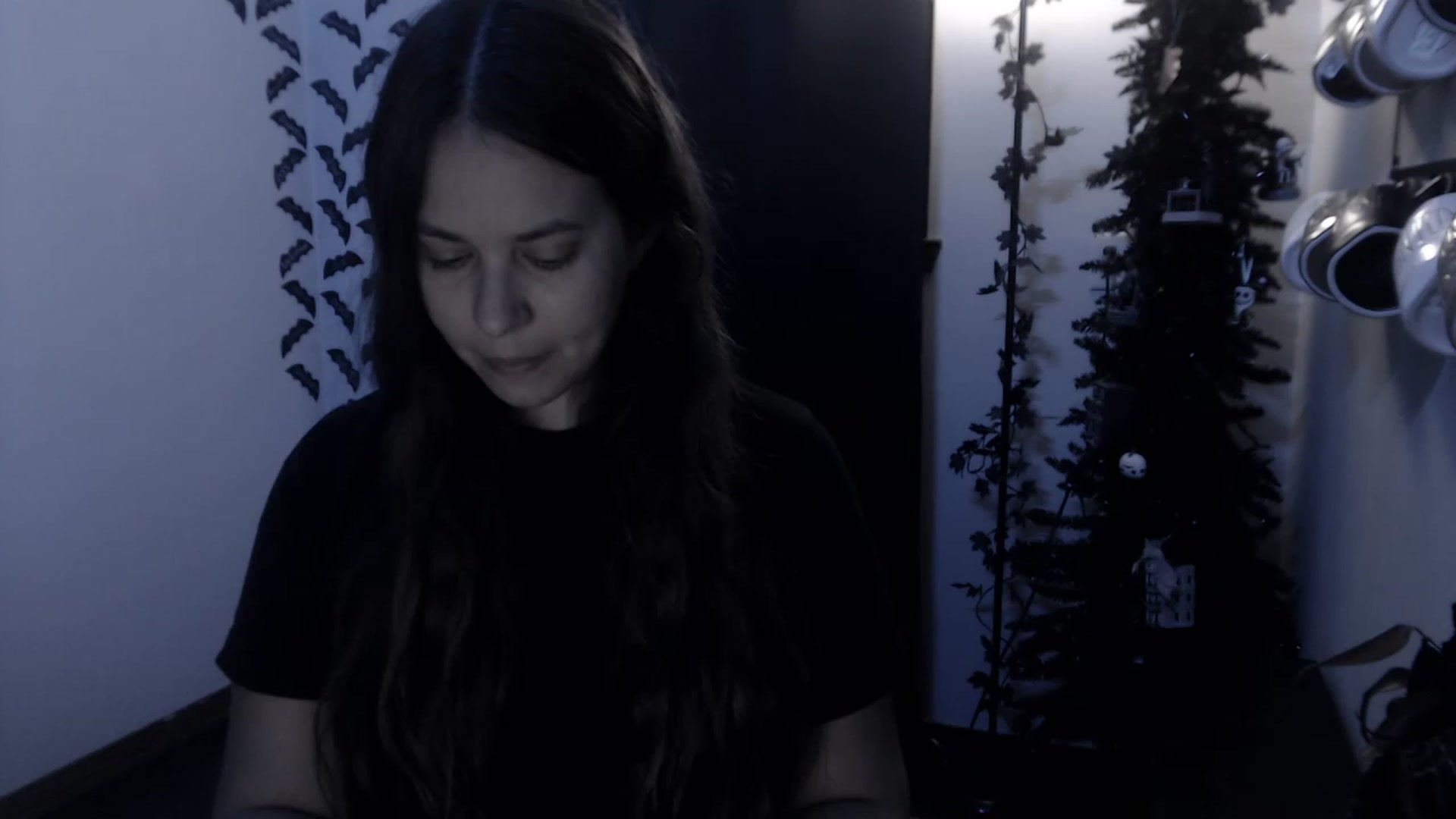 Gallery image thumbnail from LadyMarceline's myfreecams stream on, 12/18/2022, 07:04 image 4 of 20