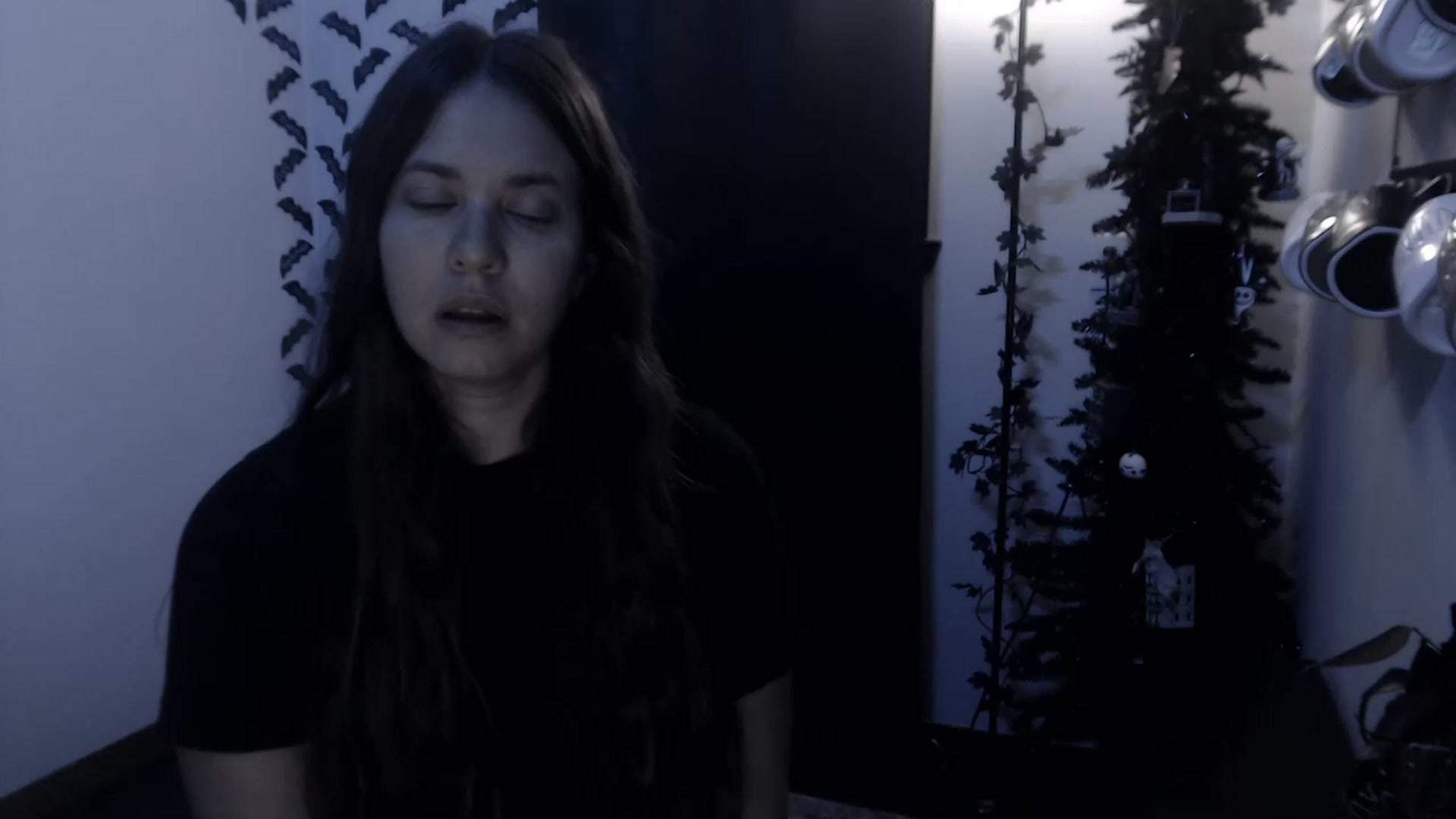 Gallery image thumbnail from LadyMarceline's myfreecams stream on, 12/18/2022, 07:04 image 9 of 20