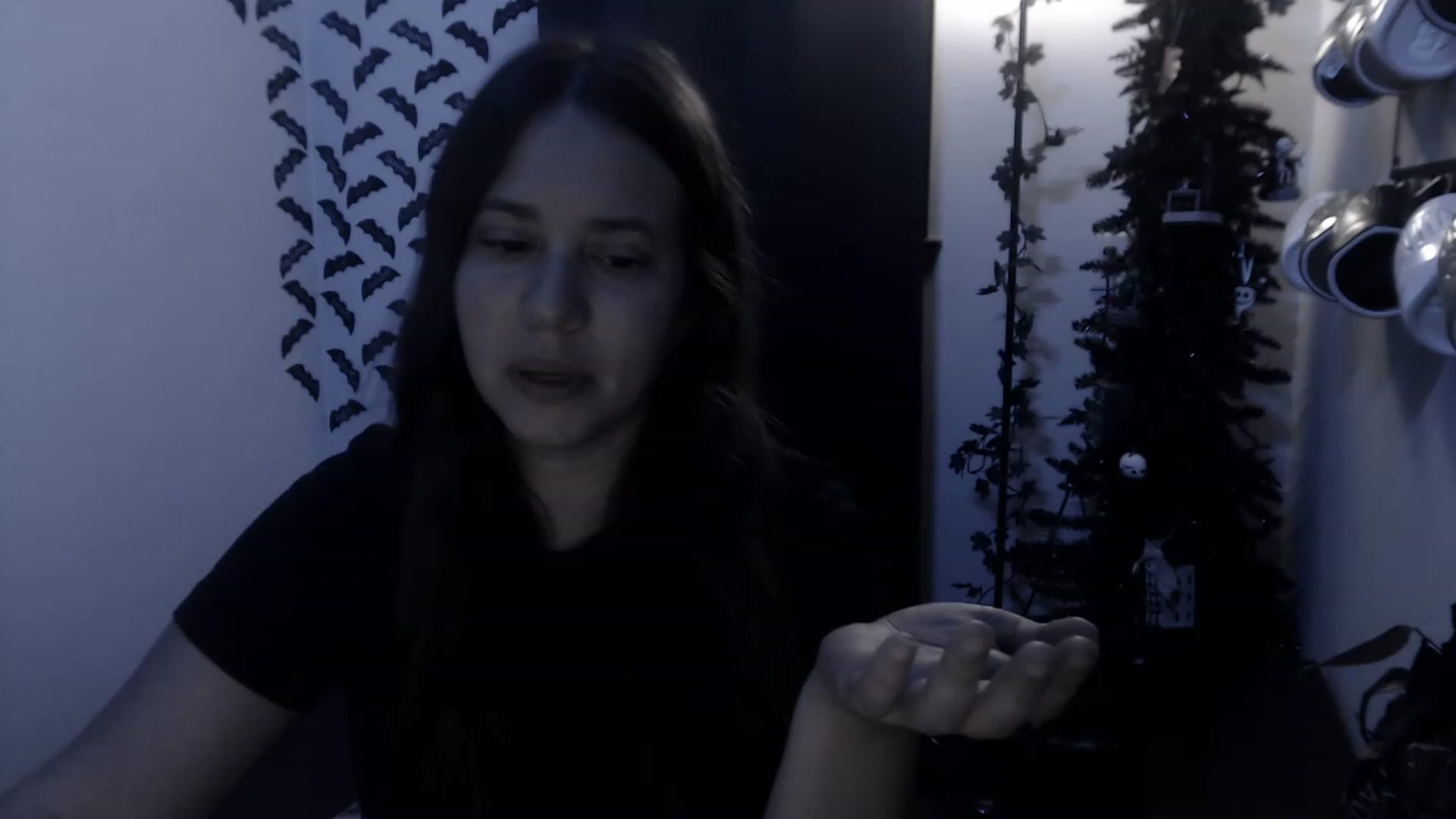 Gallery image thumbnail from LadyMarceline's myfreecams stream on, 12/18/2022, 07:04 image 11 of 20