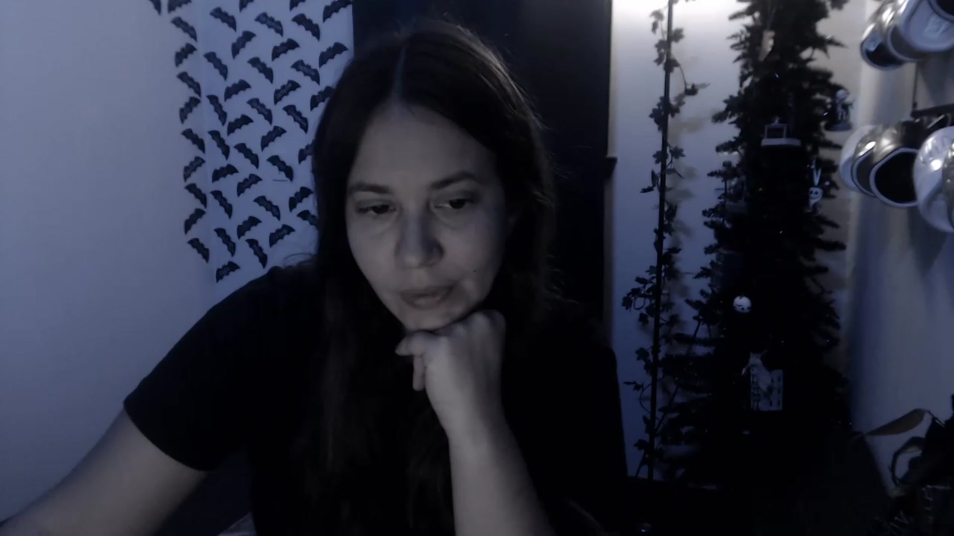 Gallery image thumbnail from LadyMarceline's myfreecams stream on, 12/18/2022, 07:04 image 6 of 20