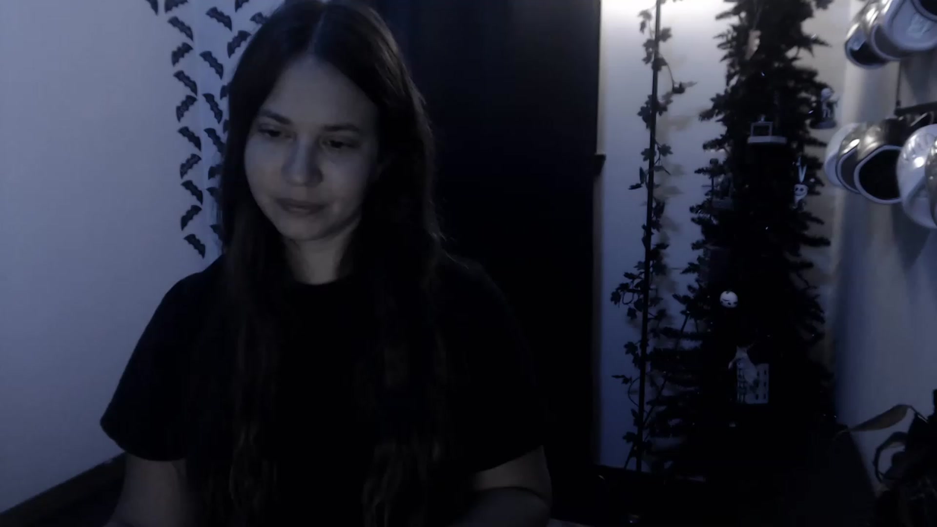 Gallery image thumbnail from LadyMarceline's myfreecams stream on, 12/18/2022, 07:04 image 1 of 20