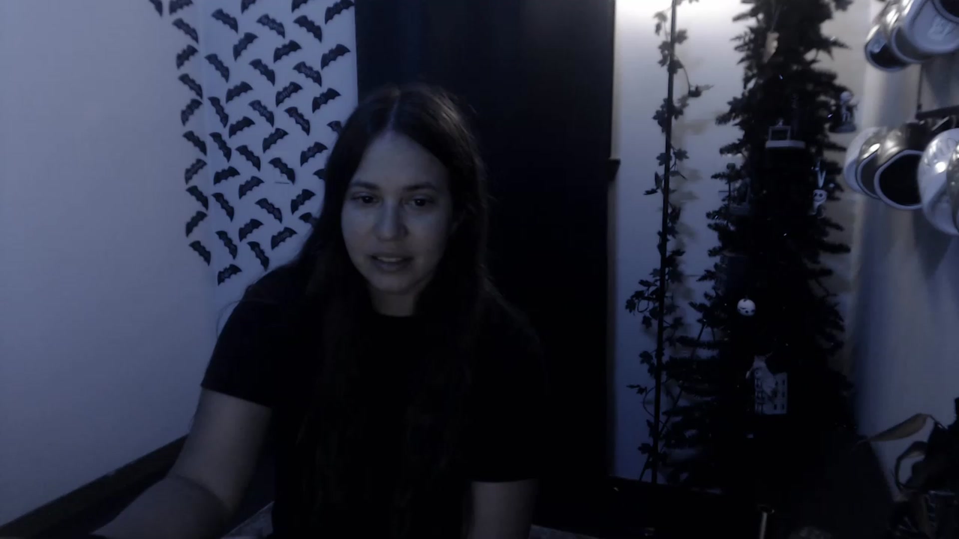 Gallery image thumbnail from LadyMarceline's myfreecams stream on, 12/18/2022, 07:43 image 18 of 20