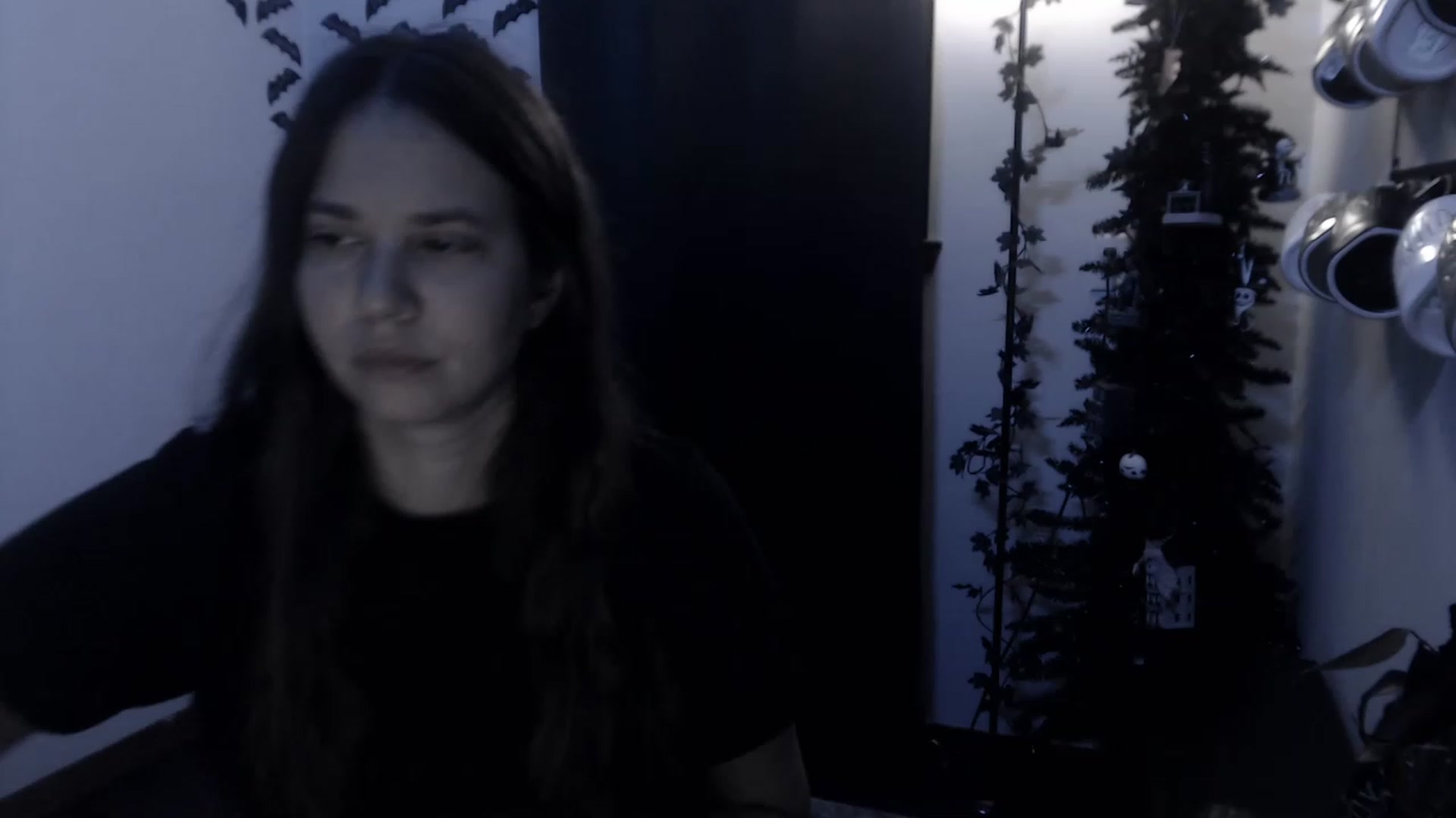 Gallery image thumbnail from LadyMarceline's myfreecams stream on, 12/18/2022, 07:43 image 13 of 20