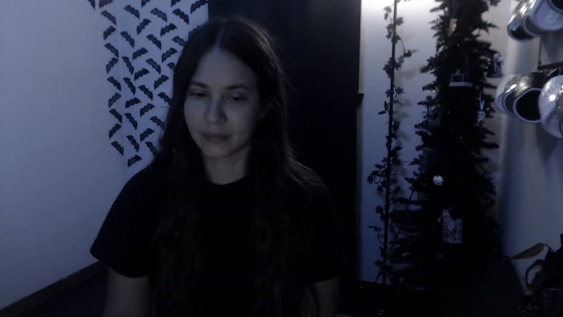 Gallery image thumbnail from LadyMarceline's myfreecams stream on, 12/18/2022, 07:43 image 4 of 20