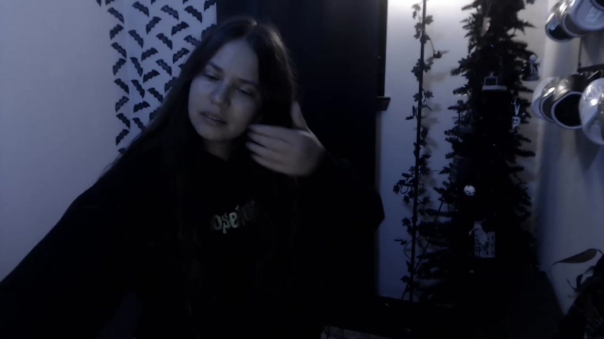 Gallery image thumbnail from LadyMarceline's myfreecams stream on, 12/21/2022, 06:26 image 2 of 20