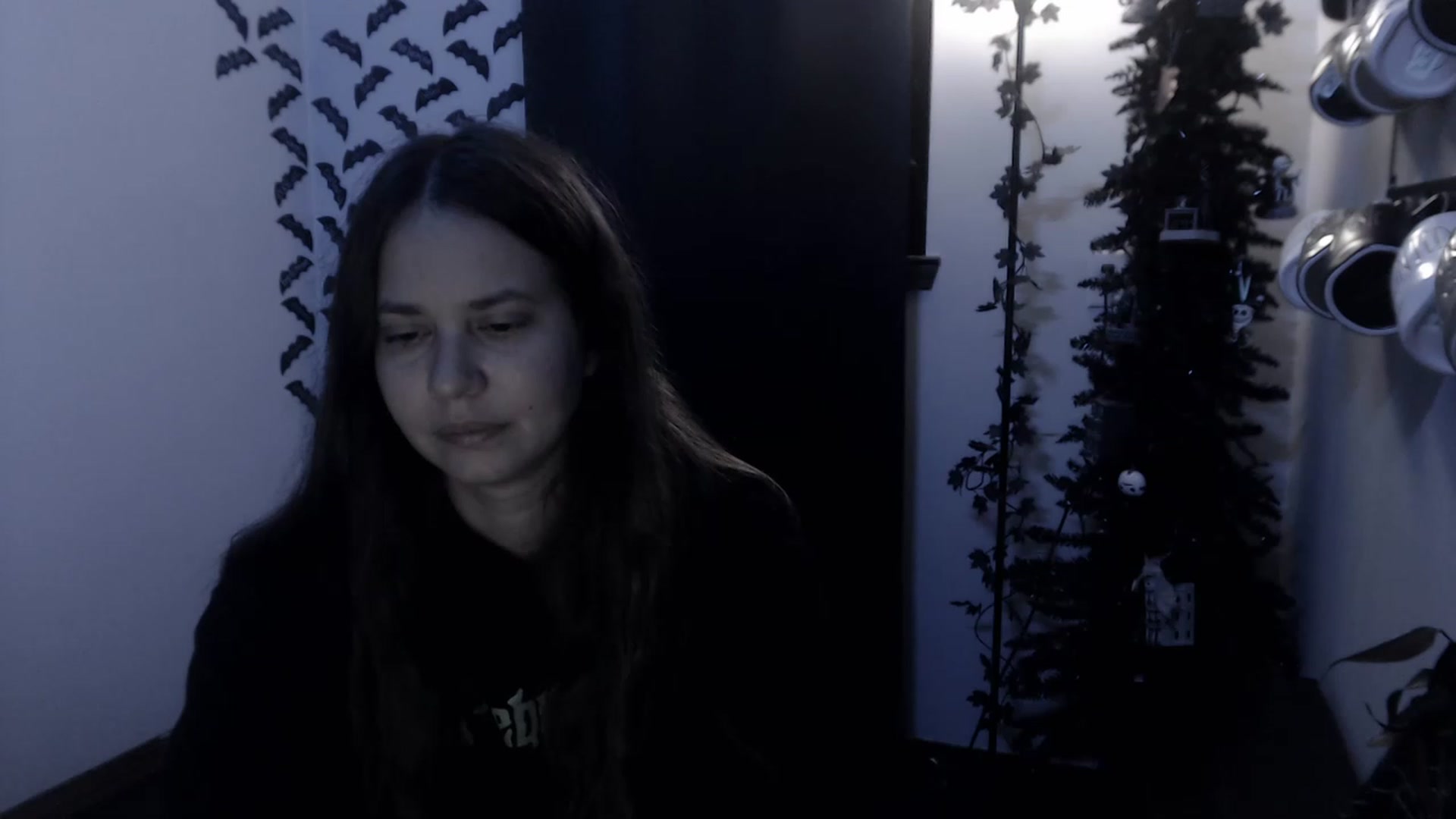 Gallery image thumbnail from LadyMarceline's myfreecams stream on, 12/21/2022, 06:26 image 19 of 20