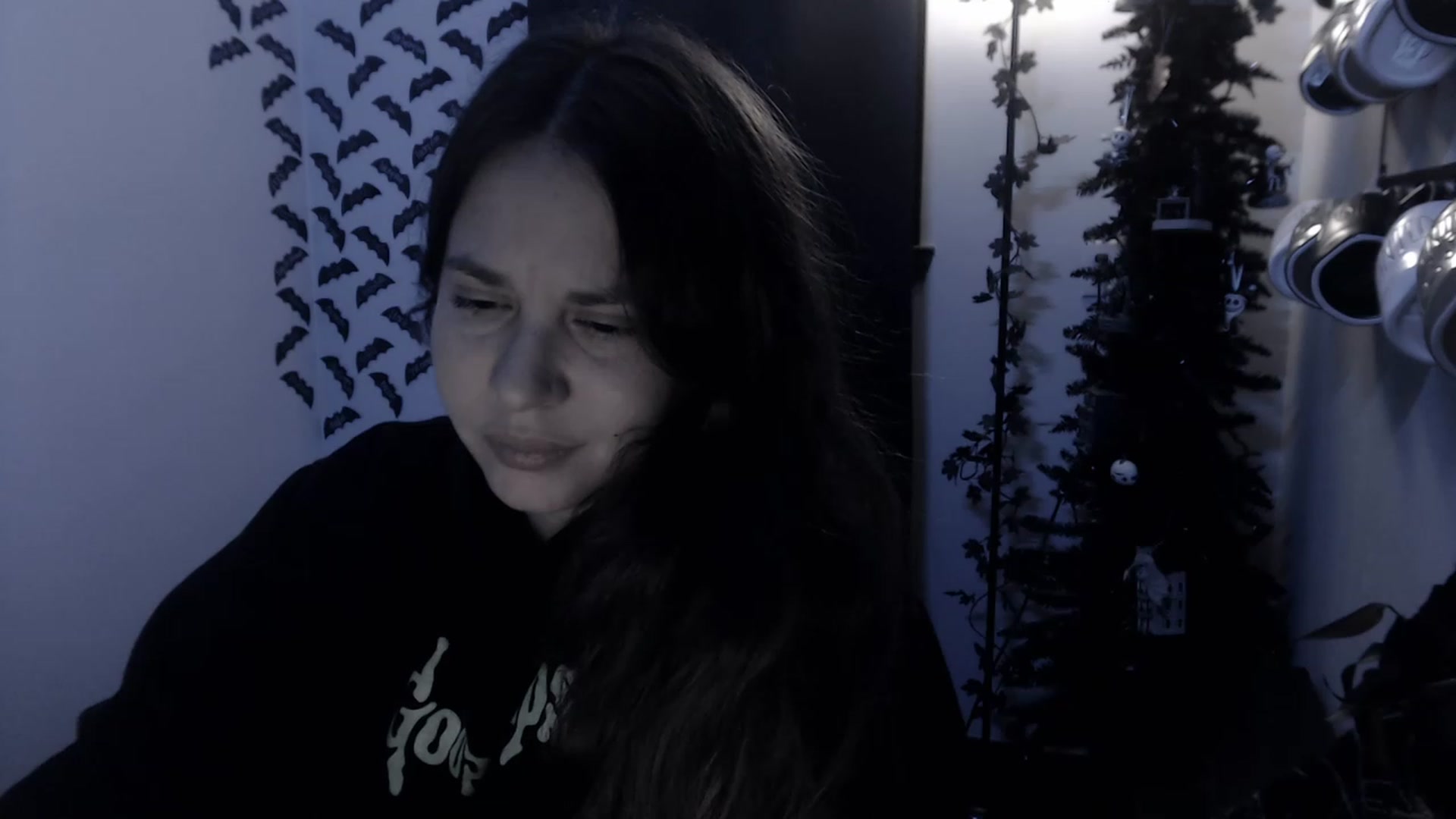 Gallery image thumbnail from LadyMarceline's myfreecams stream on, 12/27/2022, 06:27 image 12 of 20