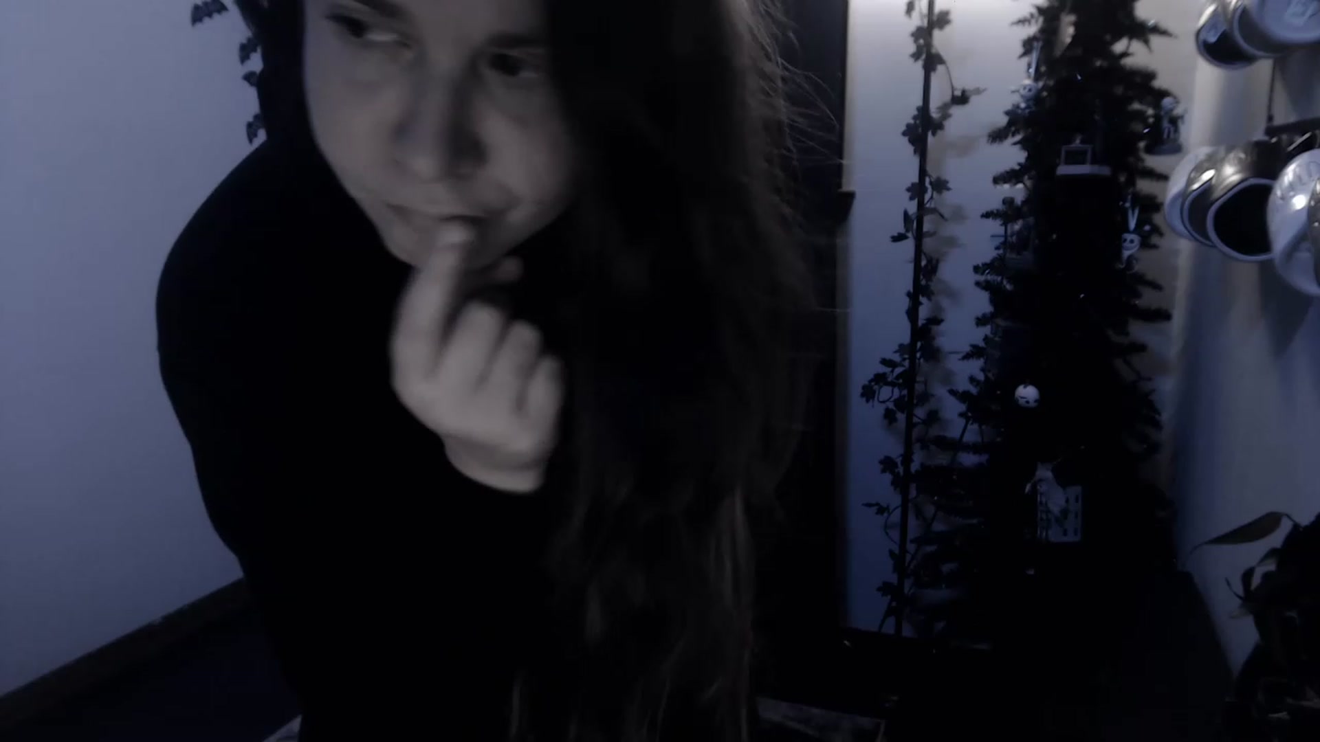 Gallery image thumbnail from LadyMarceline's myfreecams stream on, 12/27/2022, 06:27 image 4 of 20