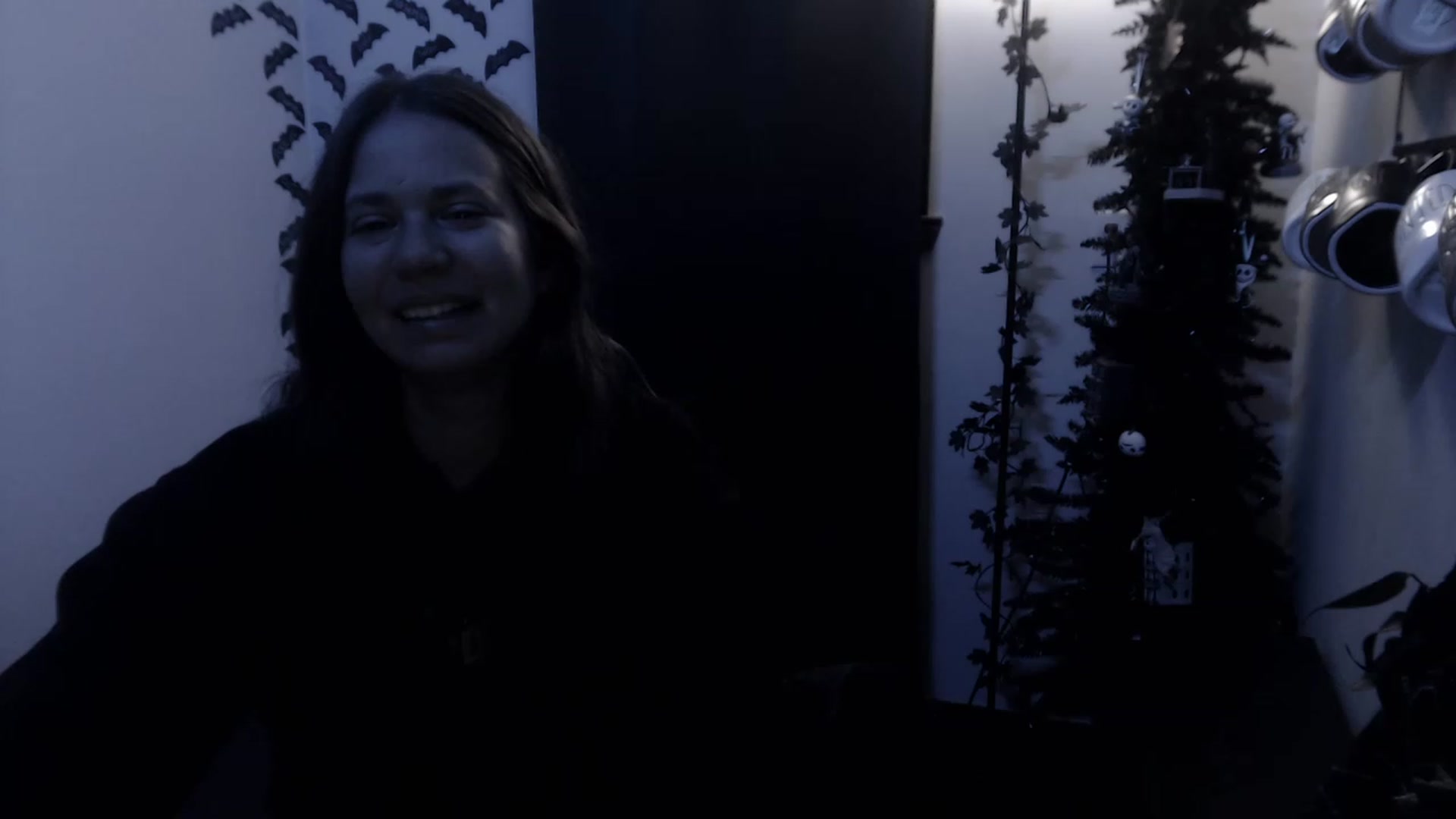 Gallery image thumbnail from LadyMarceline's myfreecams stream on, 12/27/2022, 06:27 image 17 of 20