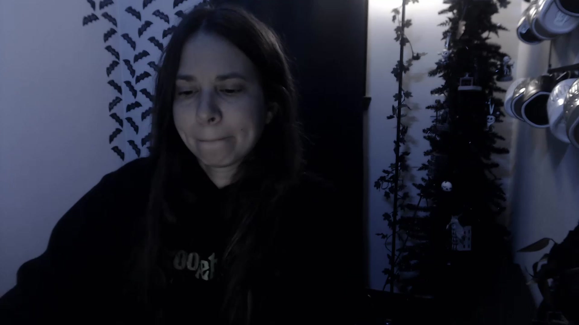 Gallery image thumbnail from LadyMarceline's myfreecams stream on, 12/27/2022, 06:27 image 5 of 20