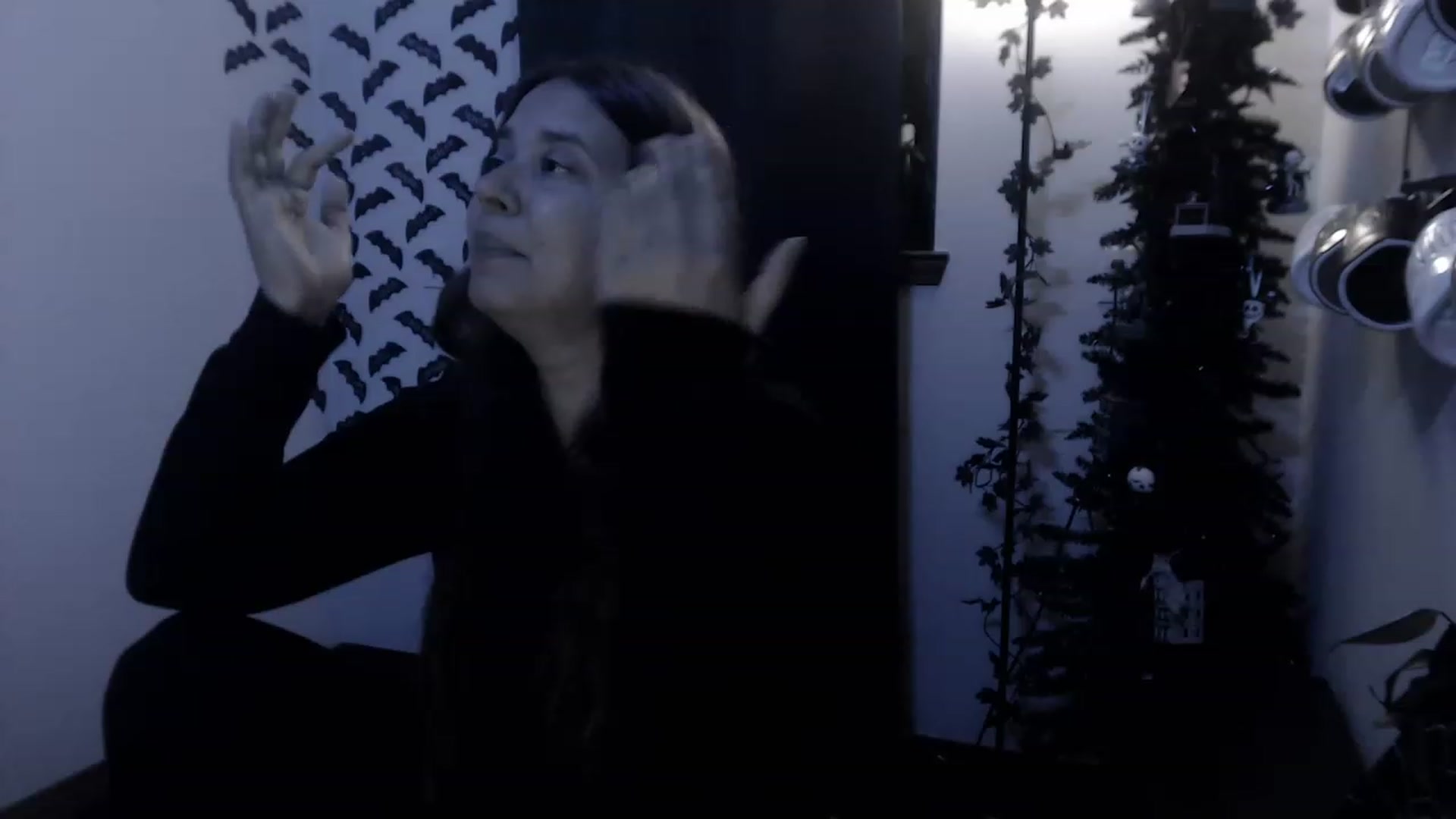 Gallery image thumbnail from LadyMarceline's myfreecams stream on, 12/31/2022, 06:15 image 2 of 20