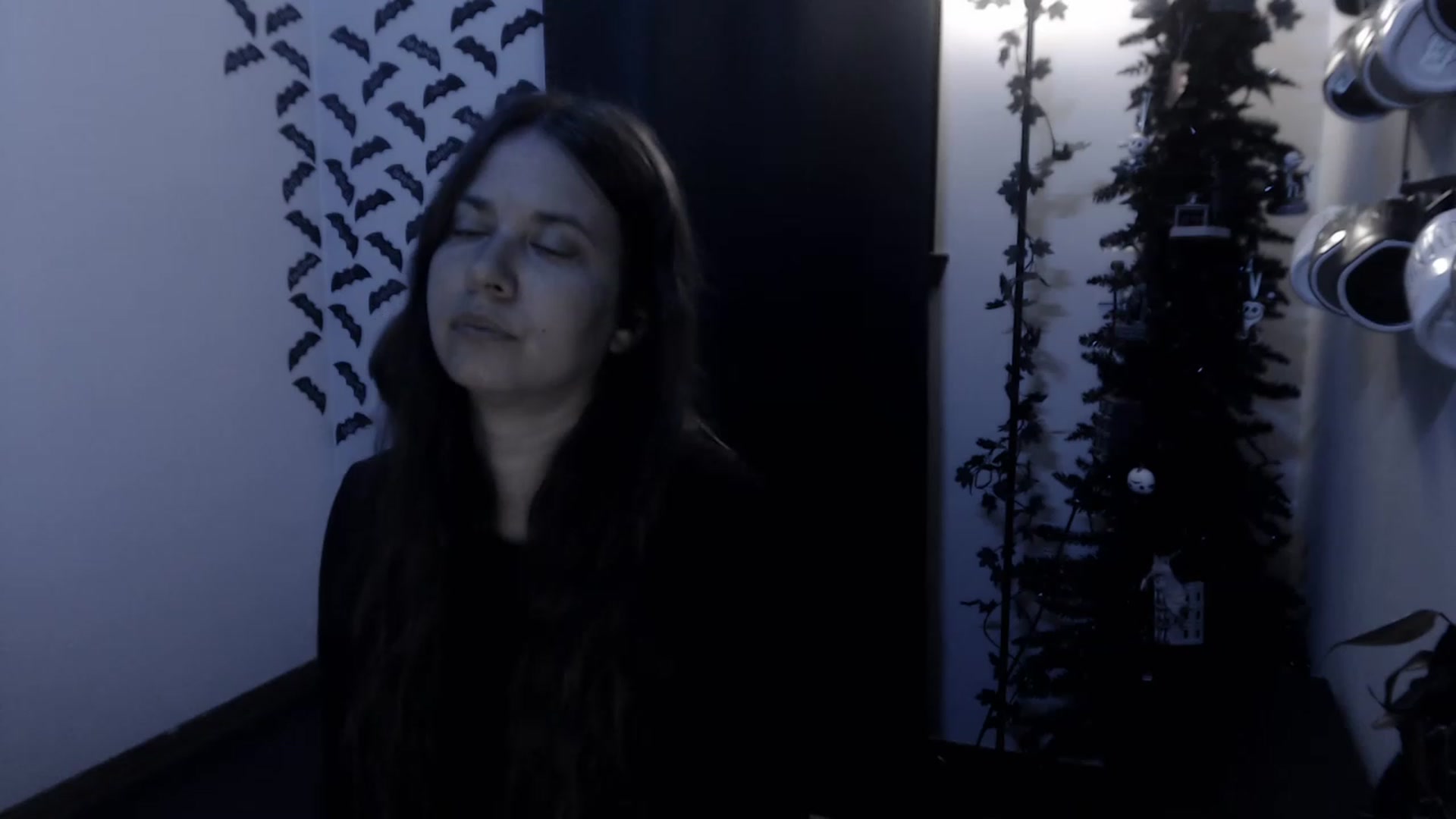 Gallery image thumbnail from LadyMarceline's myfreecams stream on, 12/31/2022, 06:15 image 8 of 20