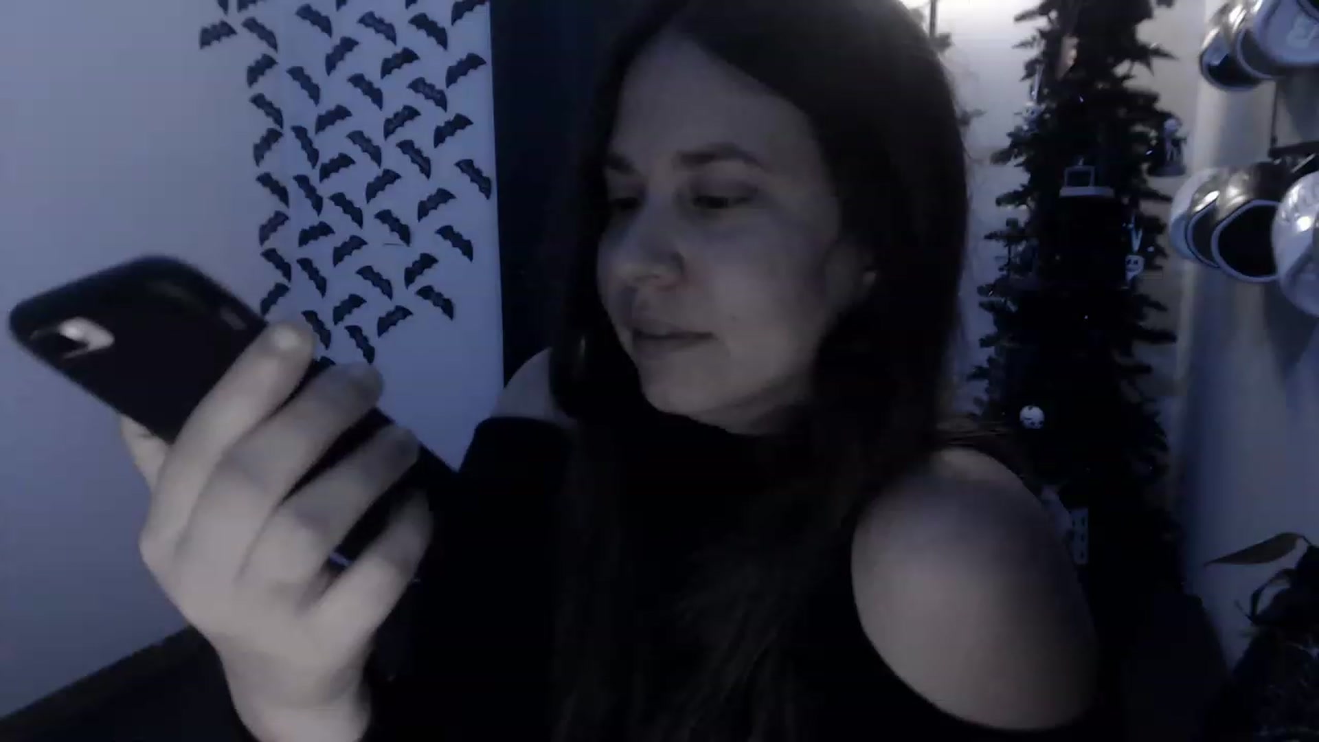 Gallery image thumbnail from LadyMarceline's myfreecams stream on, 01/01/2023, 08:04 image 15 of 20