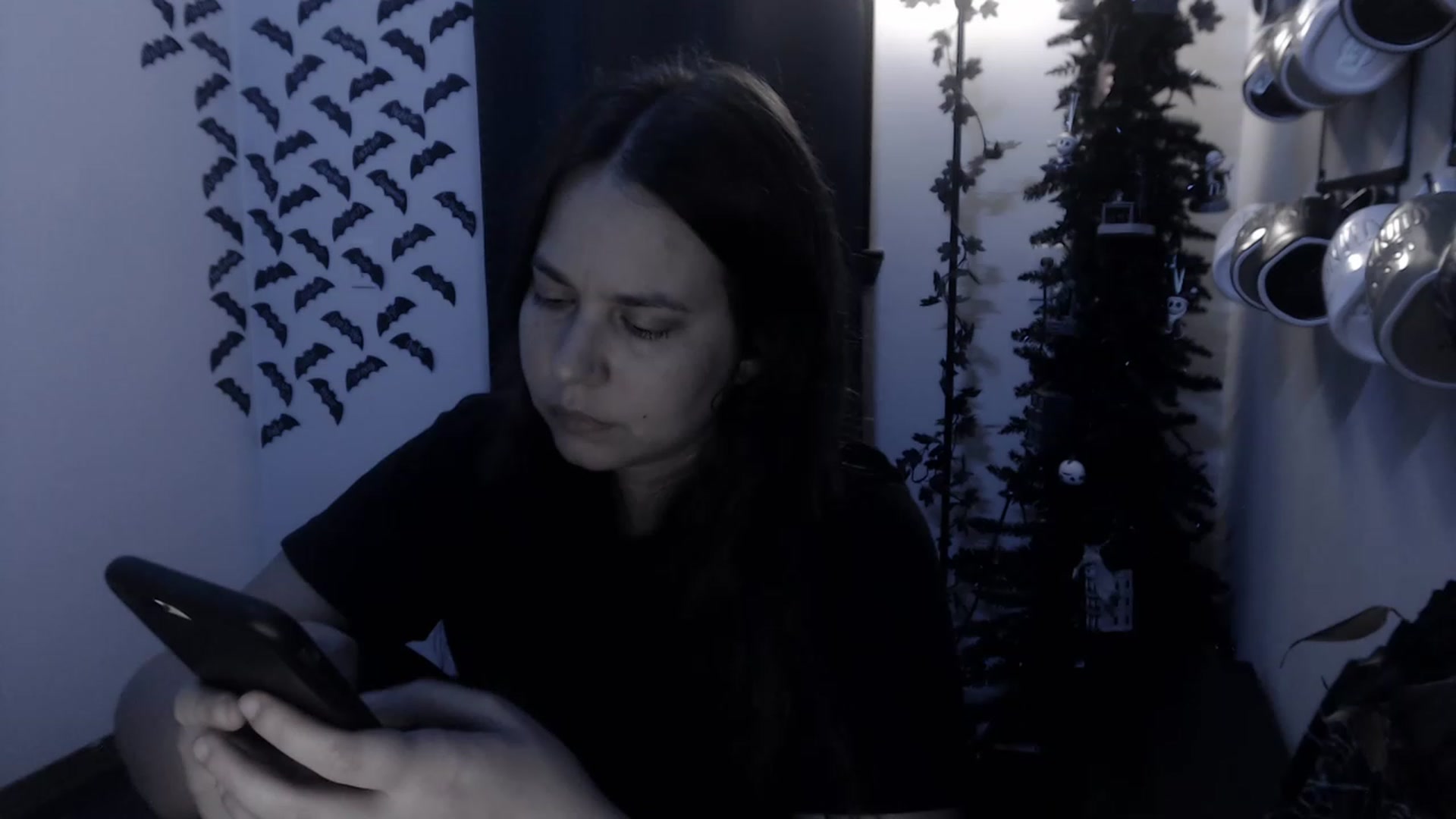 Gallery image thumbnail from LadyMarceline's myfreecams stream on, 01/16/2023, 07:10 image 14 of 20