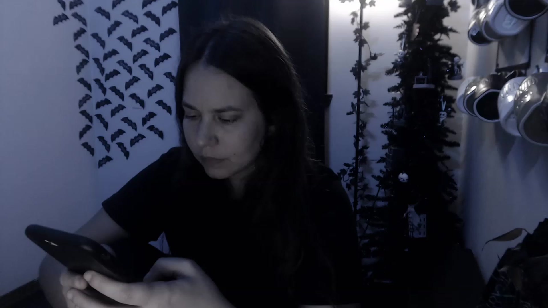 Gallery image thumbnail from LadyMarceline's myfreecams stream on, 01/16/2023, 07:10 image 13 of 20