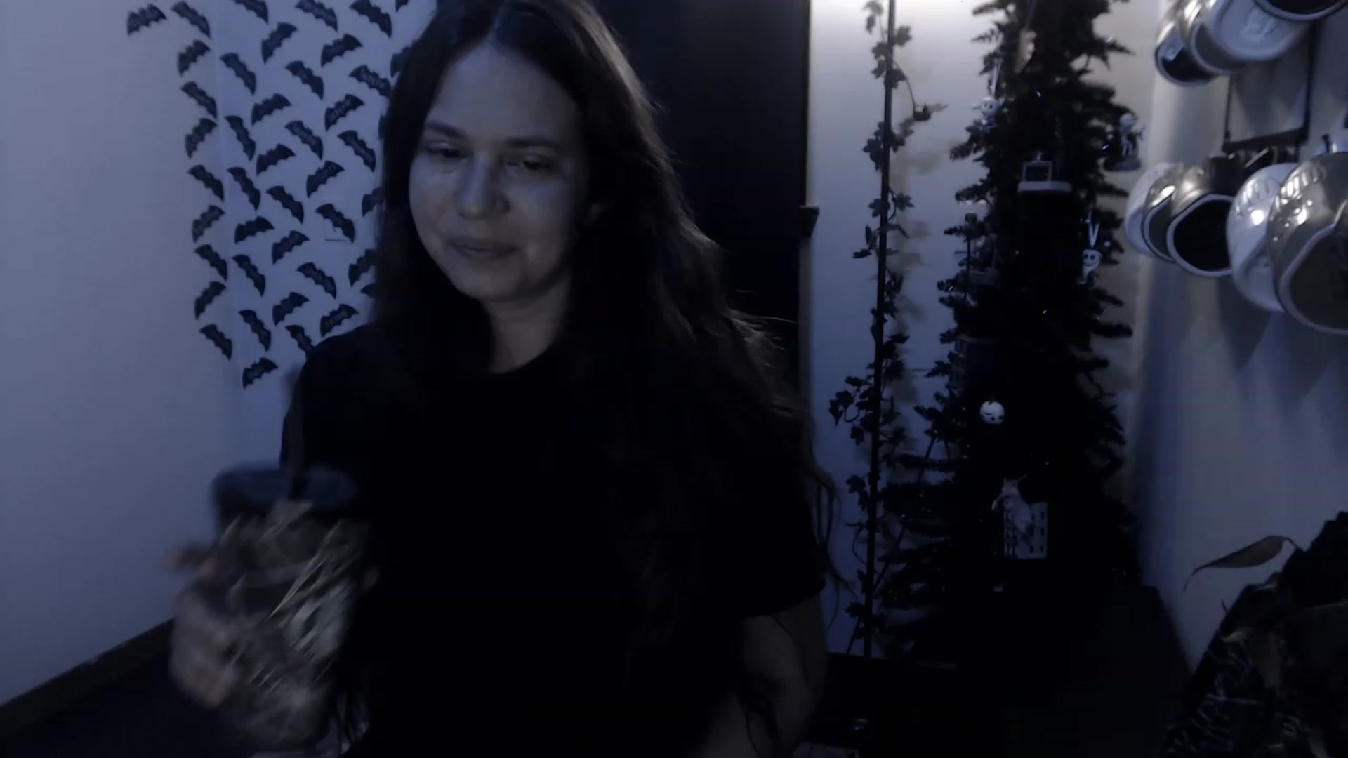 Gallery image thumbnail from LadyMarceline's myfreecams stream on, 01/16/2023, 07:10 image 8 of 20