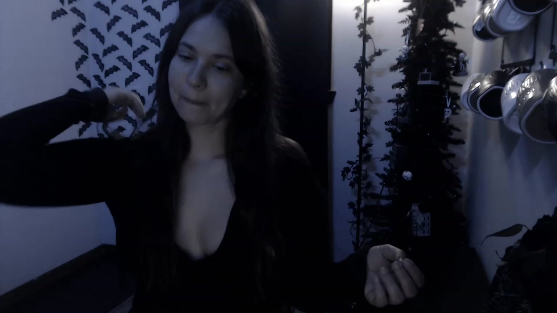 Gallery image thumbnail from LadyMarceline's myfreecams stream on, 01/22/2023, 08:13 image 15 of 20