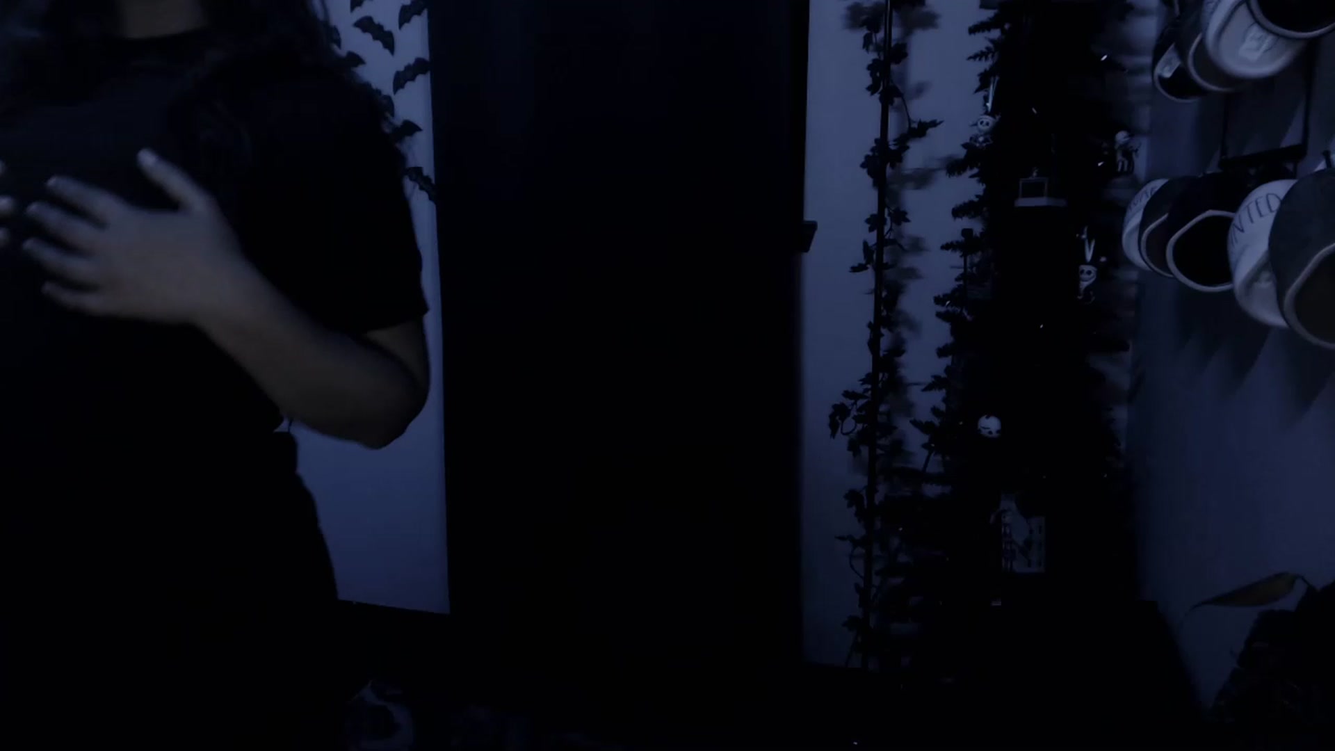 Gallery image thumbnail from LadyMarceline's myfreecams stream on, 02/23/2023, 06:01 image 10 of 20