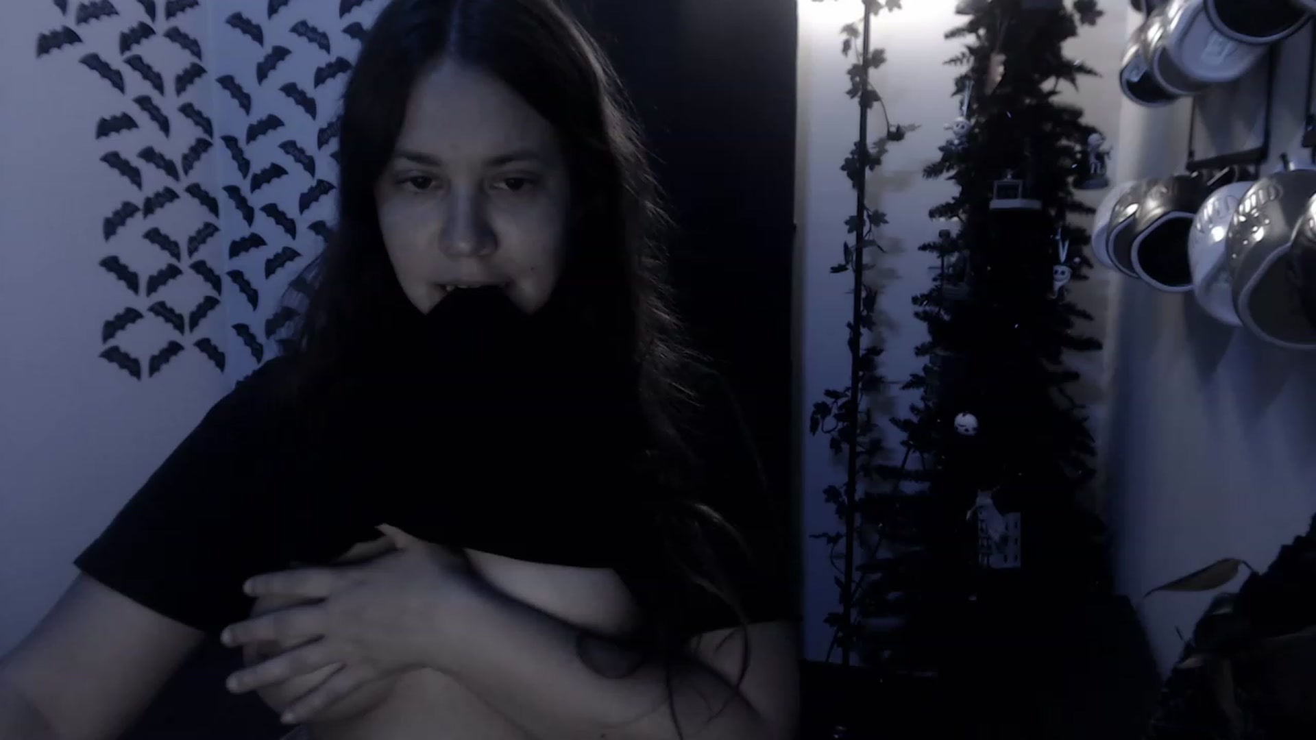 Gallery image thumbnail from LadyMarceline's myfreecams stream on, 03/07/2023, 07:40 image 2 of 20