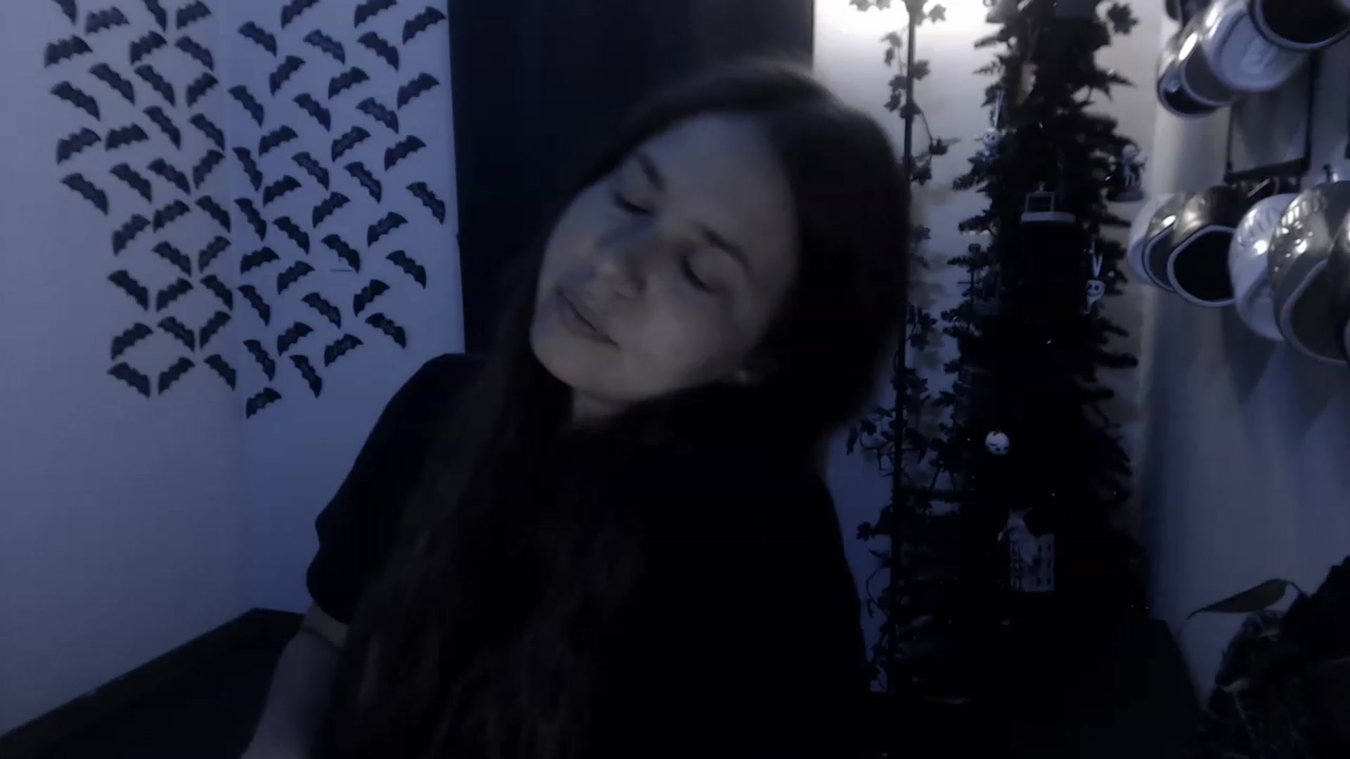 Gallery image thumbnail from LadyMarceline's myfreecams stream on, 03/10/2023, 06:38 image 18 of 20