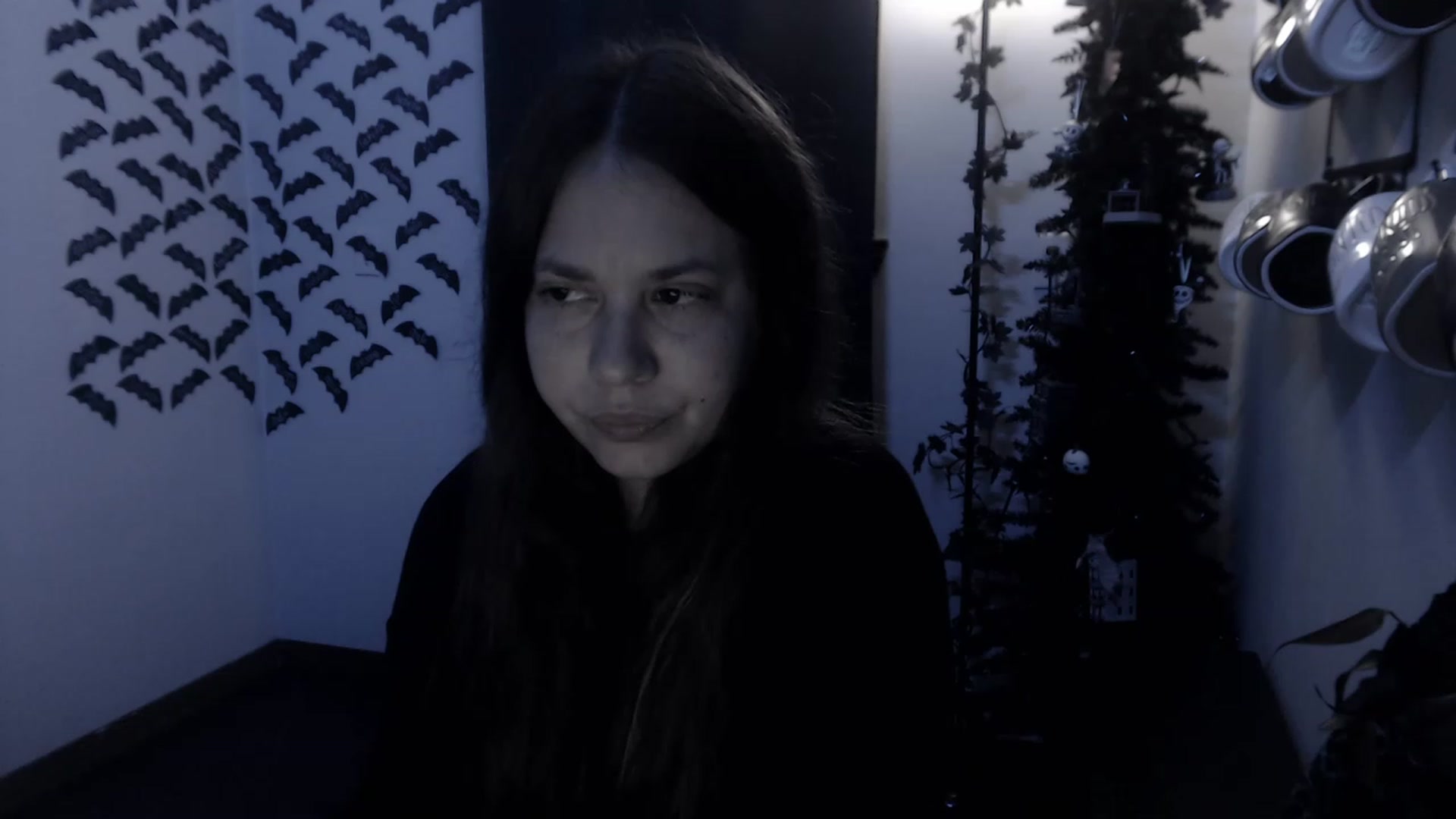 Gallery image thumbnail from LadyMarceline's myfreecams stream on, 03/12/2023, 07:00 image 17 of 20