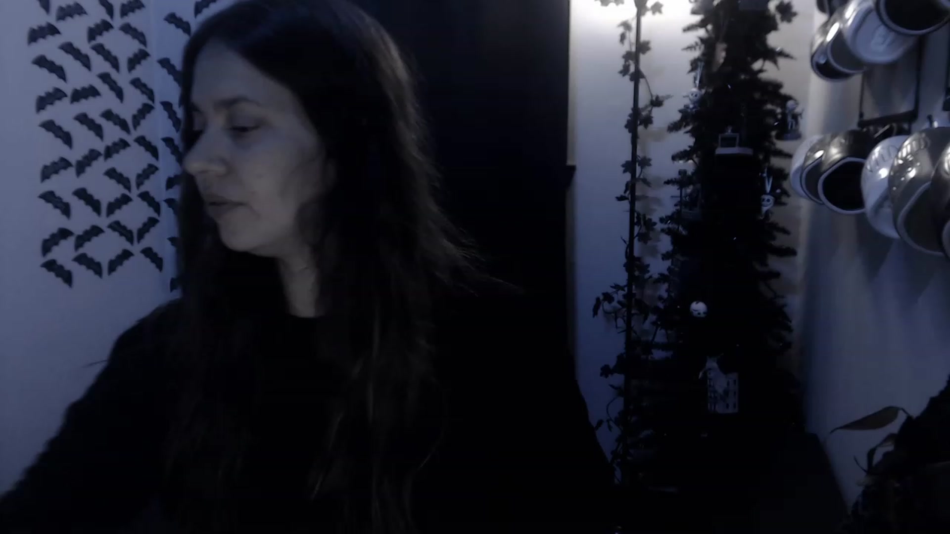 Gallery image thumbnail from LadyMarceline's myfreecams stream on, 03/12/2023, 07:00 image 19 of 20