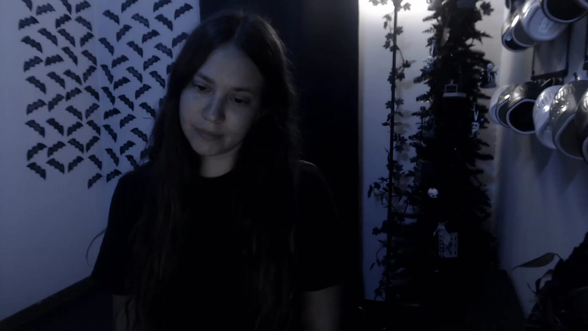 Gallery image thumbnail from LadyMarceline's myfreecams stream on, 03/14/2023, 05:12 image 7 of 20