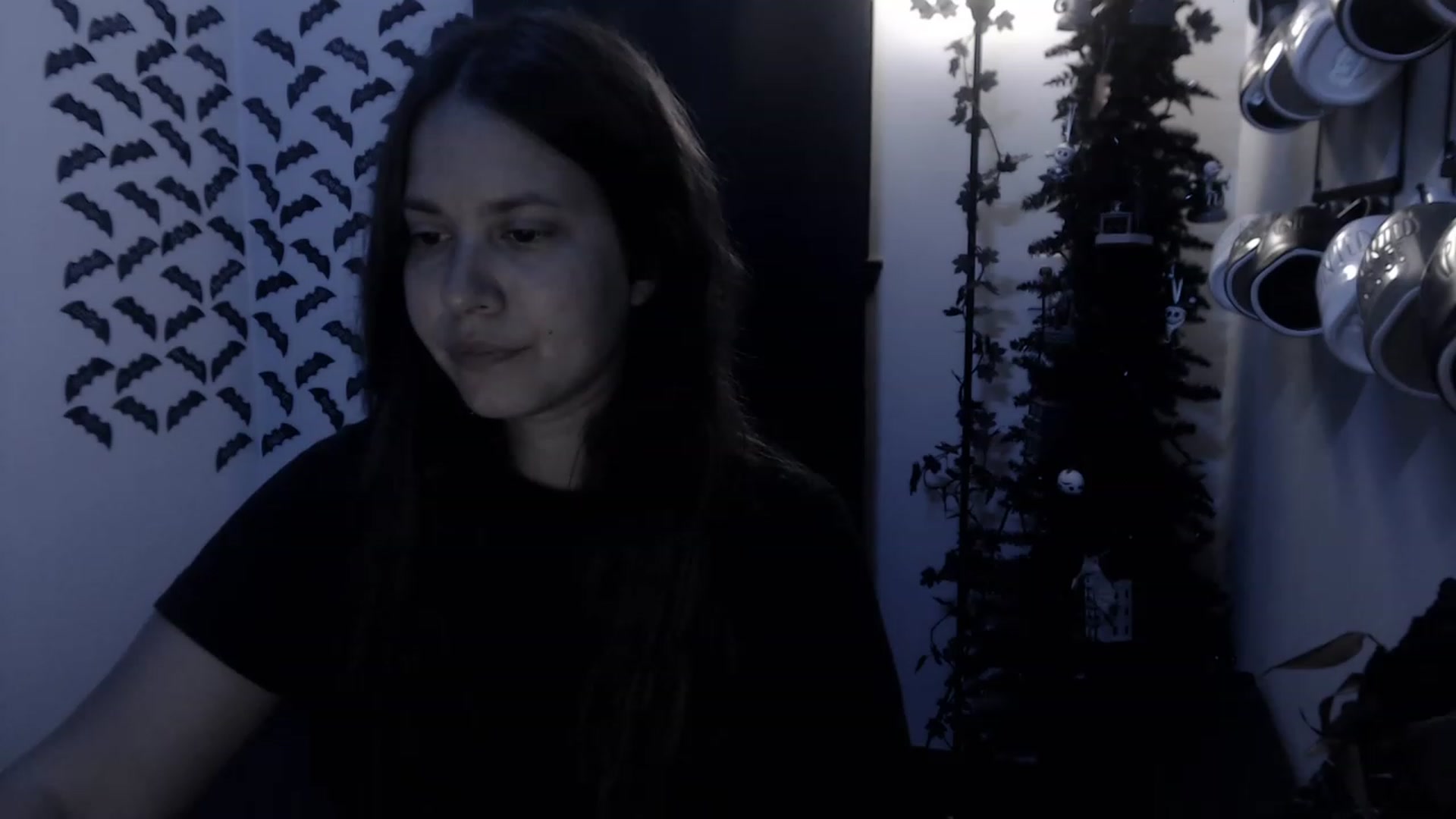 Gallery image thumbnail from LadyMarceline's myfreecams stream on, 03/15/2023, 04:46 image 3 of 20