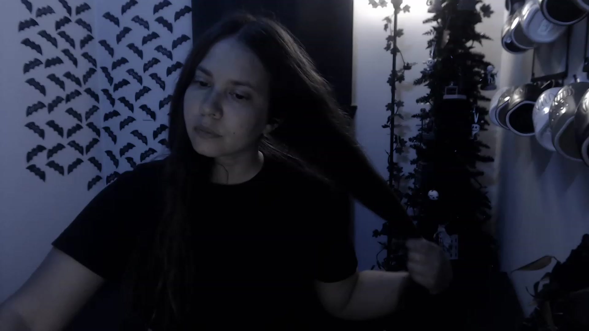 Gallery image thumbnail from LadyMarceline's myfreecams stream on, 03/15/2023, 04:46 image 6 of 20
