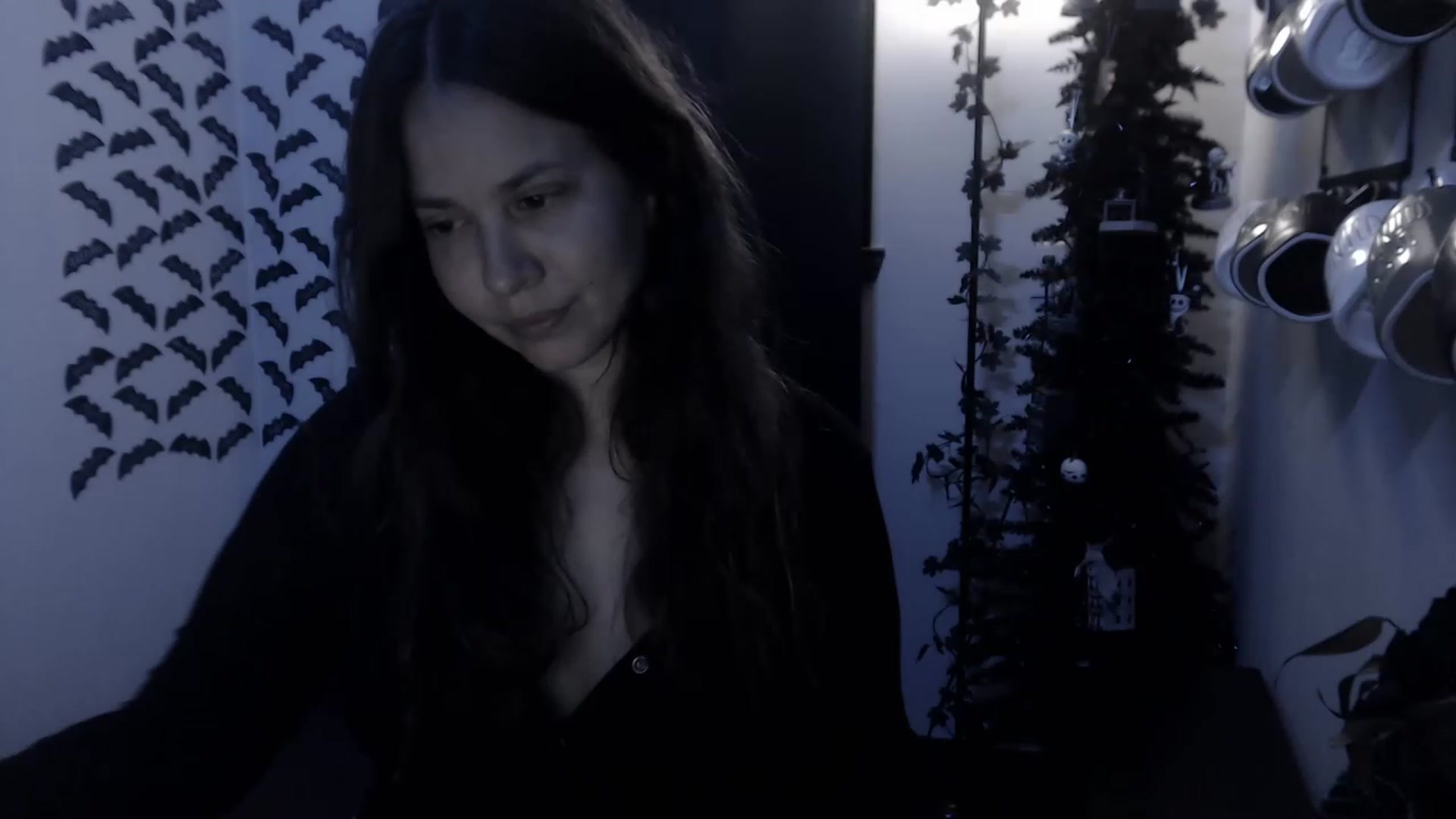 Gallery image thumbnail from LadyMarceline's myfreecams stream on, 03/22/2023, 05:02 image 10 of 20