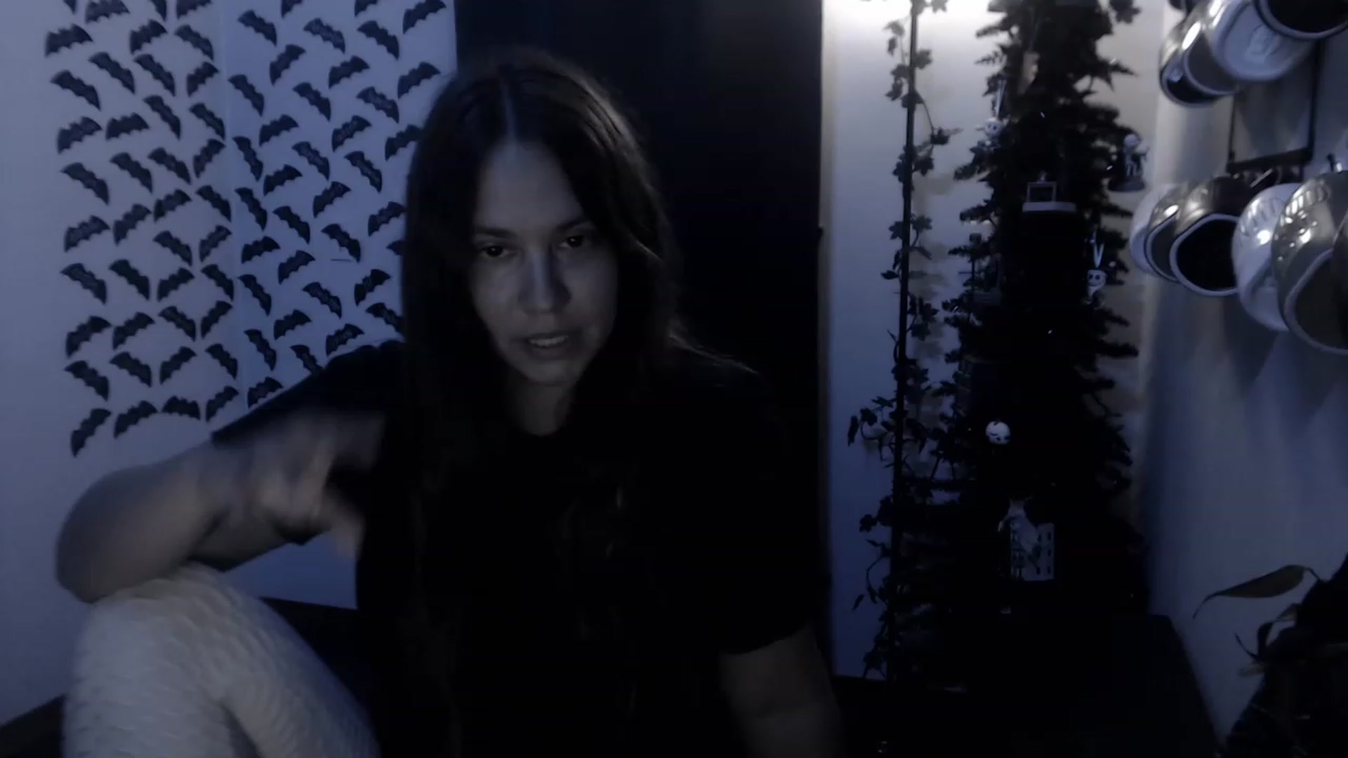 Gallery image thumbnail from LadyMarceline's myfreecams stream on, 03/28/2023, 04:54 image 1 of 20