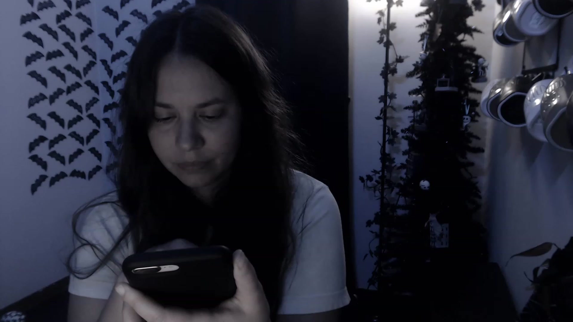 Gallery image thumbnail from LadyMarceline's myfreecams stream on, 03/30/2023, 05:15 image 16 of 20