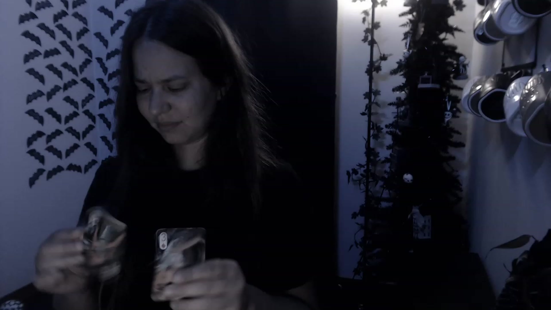 Gallery image thumbnail from LadyMarceline's myfreecams stream on, 03/31/2023, 05:01 image 6 of 20