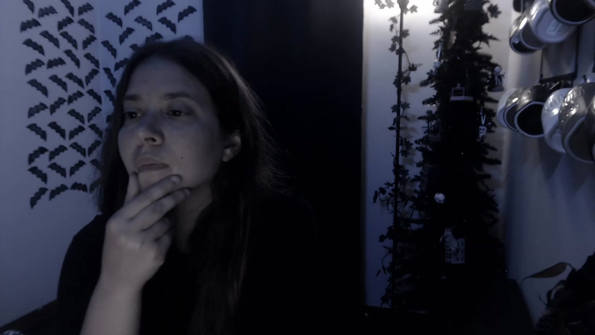 Gallery image thumbnail from LadyMarceline's myfreecams stream on, 03/31/2023, 05:01 image 18 of 20