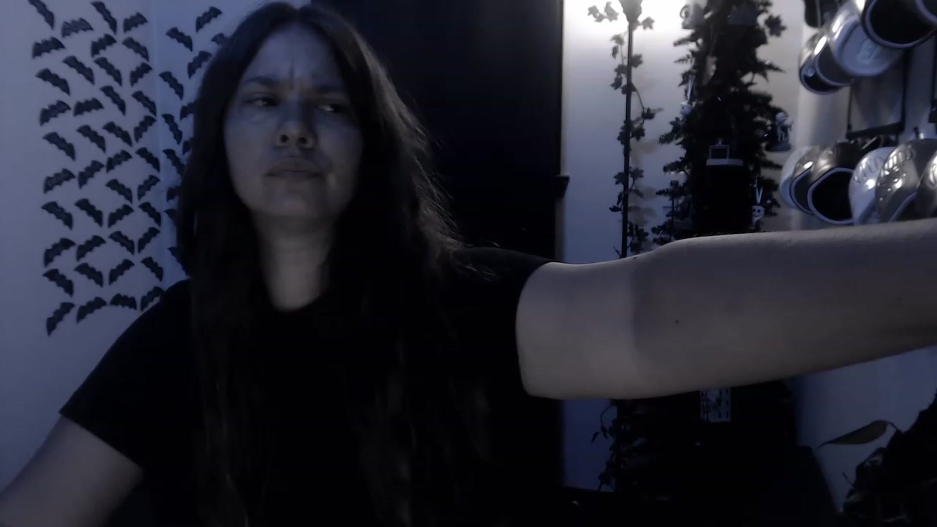 Gallery image thumbnail from LadyMarceline's myfreecams stream on, 04/01/2023, 06:00 image 1 of 20