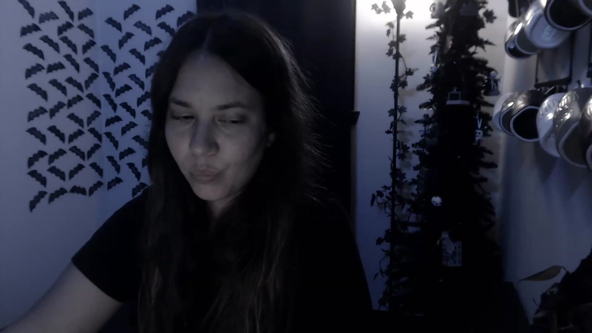 Gallery image thumbnail from LadyMarceline's myfreecams stream on, 04/01/2023, 06:00 image 6 of 20