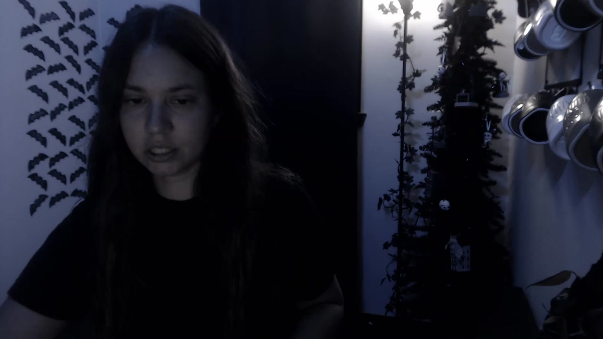 Gallery image thumbnail from LadyMarceline's myfreecams stream on, 04/01/2023, 06:00 image 10 of 20