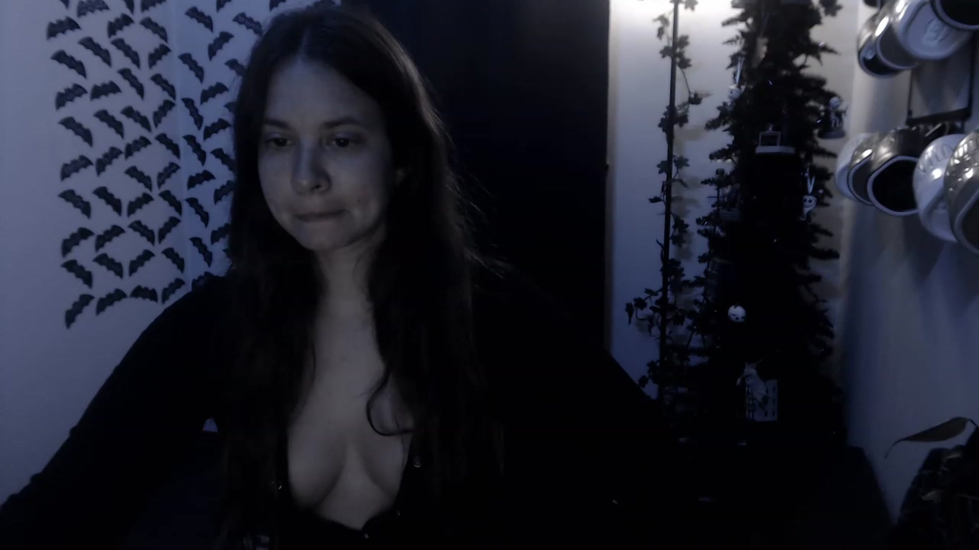 Gallery image thumbnail from LadyMarceline's myfreecams stream on, 04/09/2023, 05:34 image 16 of 20