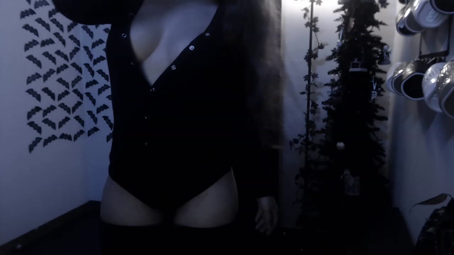Gallery image thumbnail from LadyMarceline's myfreecams stream on, 04/09/2023, 05:34 image 4 of 20