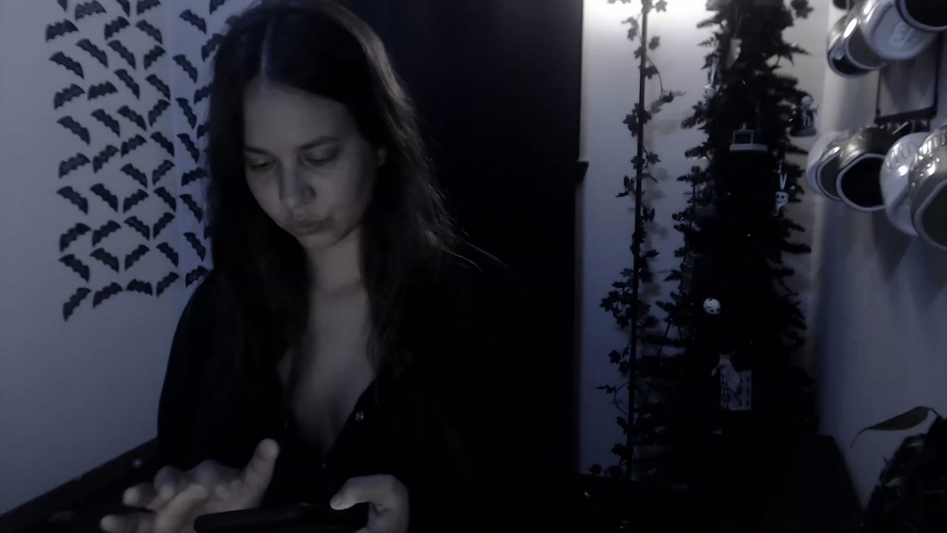 Gallery image thumbnail from LadyMarceline's myfreecams stream on, 04/15/2023, 04:33 image 3 of 20