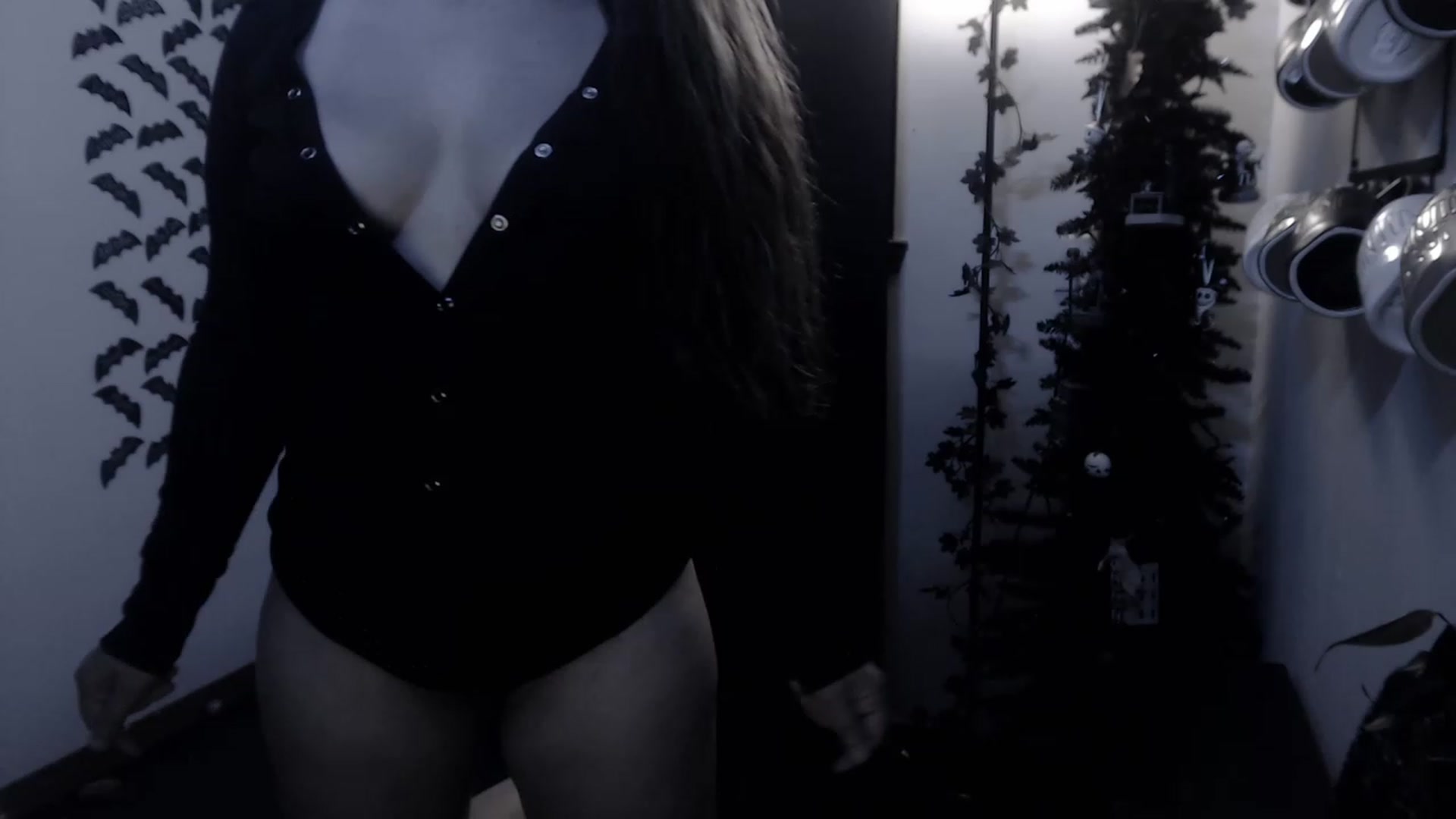 Gallery image thumbnail from LadyMarceline's myfreecams stream on, 04/15/2023, 05:50 image 12 of 20